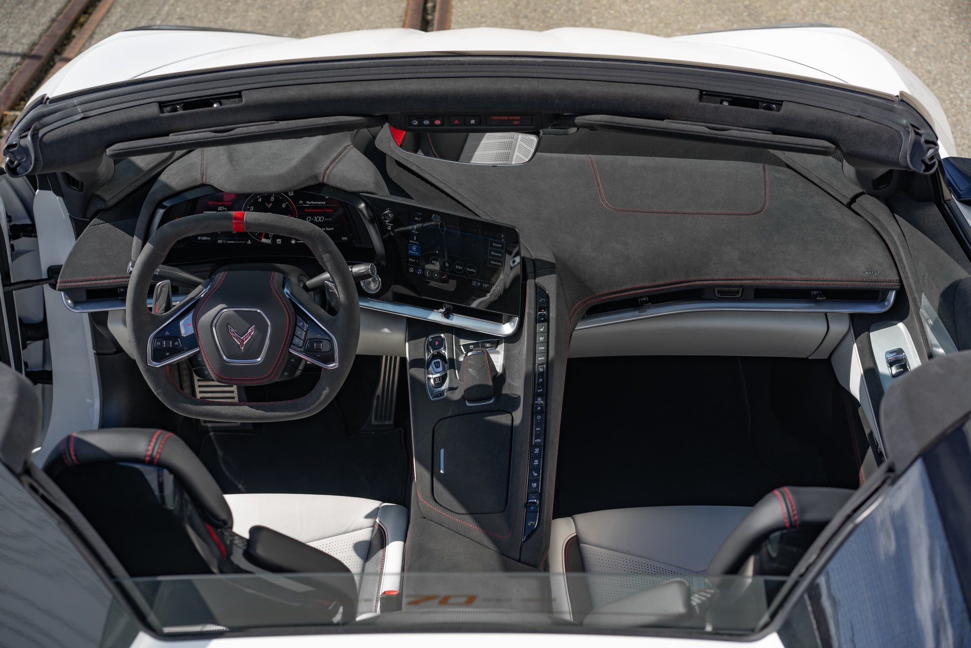 CHEVROLET Corvette C8 Stingray 3LT, Z51-Package, 70th Anniversary HTC-image-8