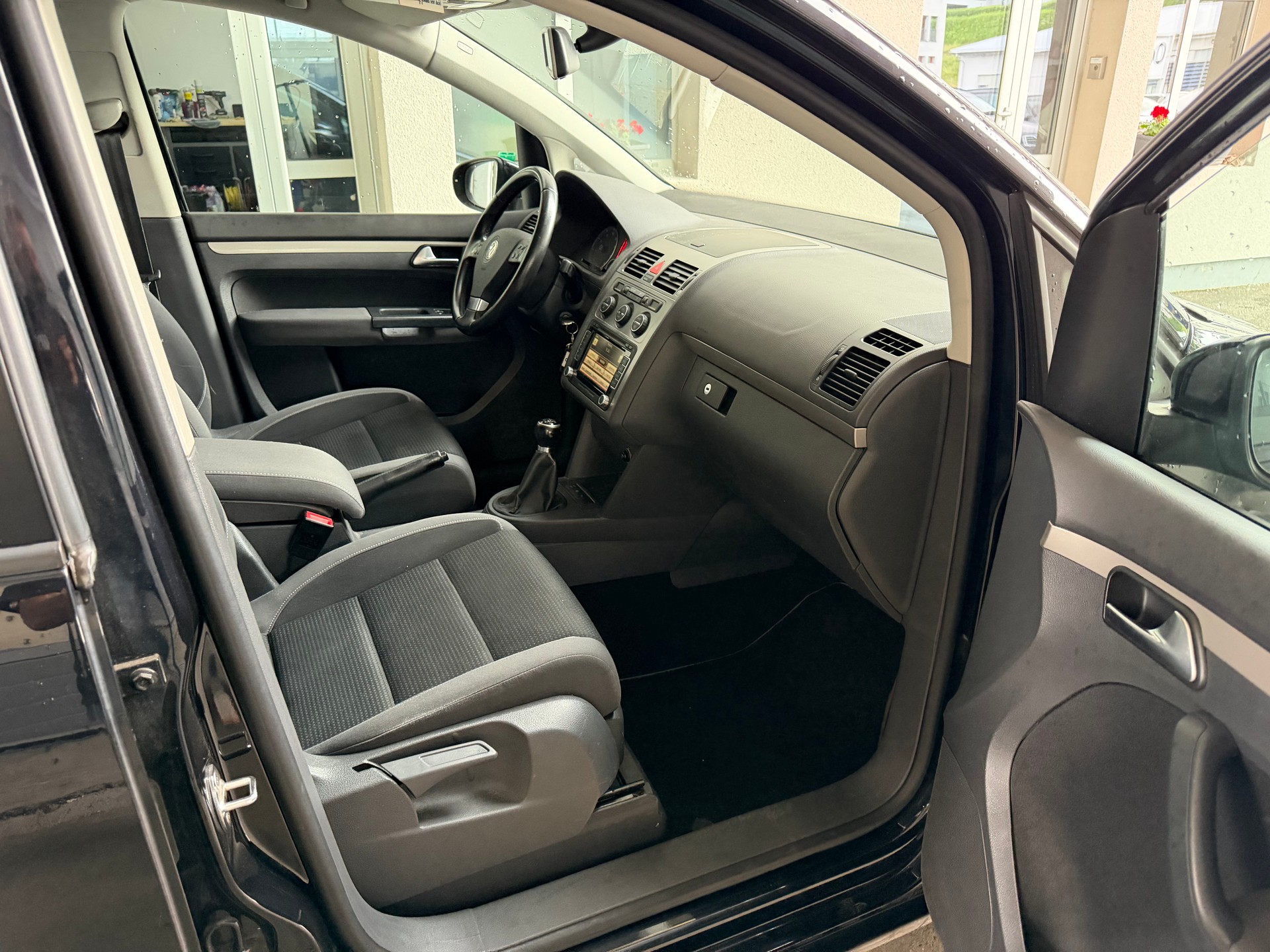 VW TOURAN-image-6
