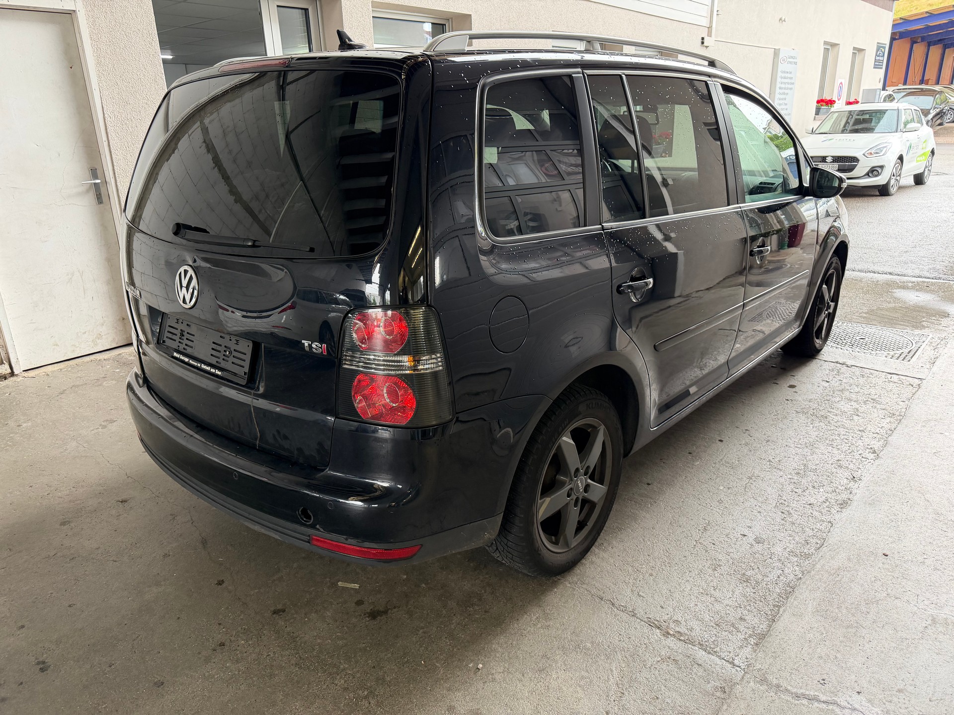 VW TOURAN-image-5