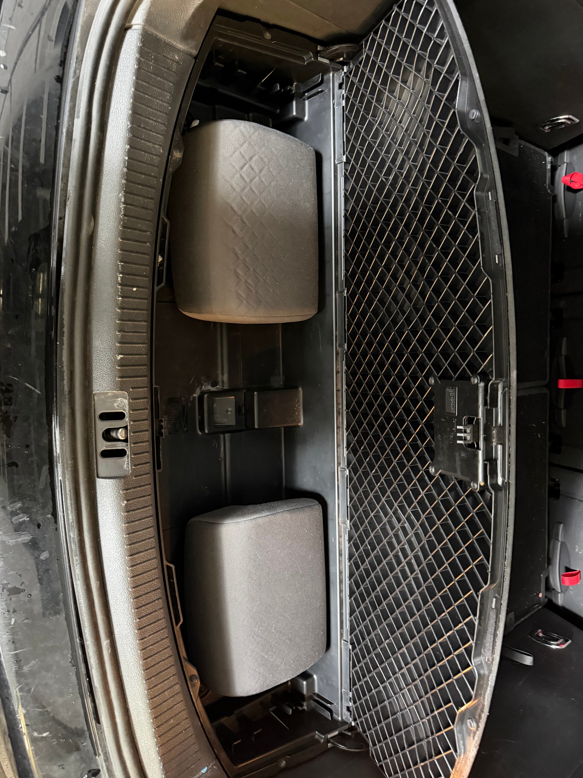 VW TOURAN-image-11