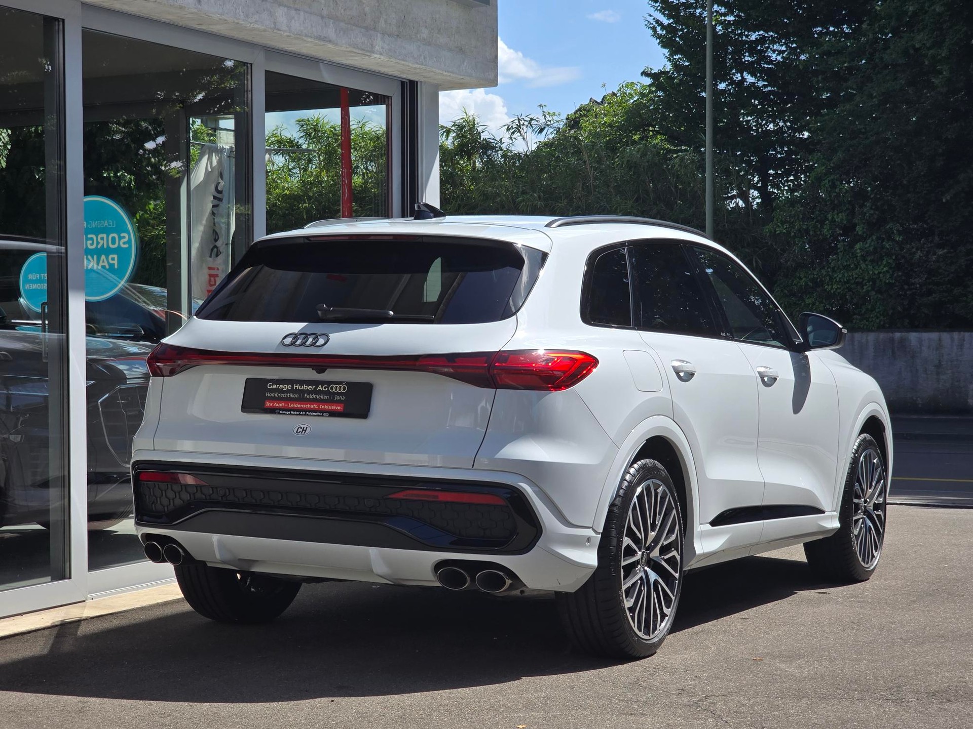 AUDI SQ5 TFSI quattro S-tronic-showroom-element-2