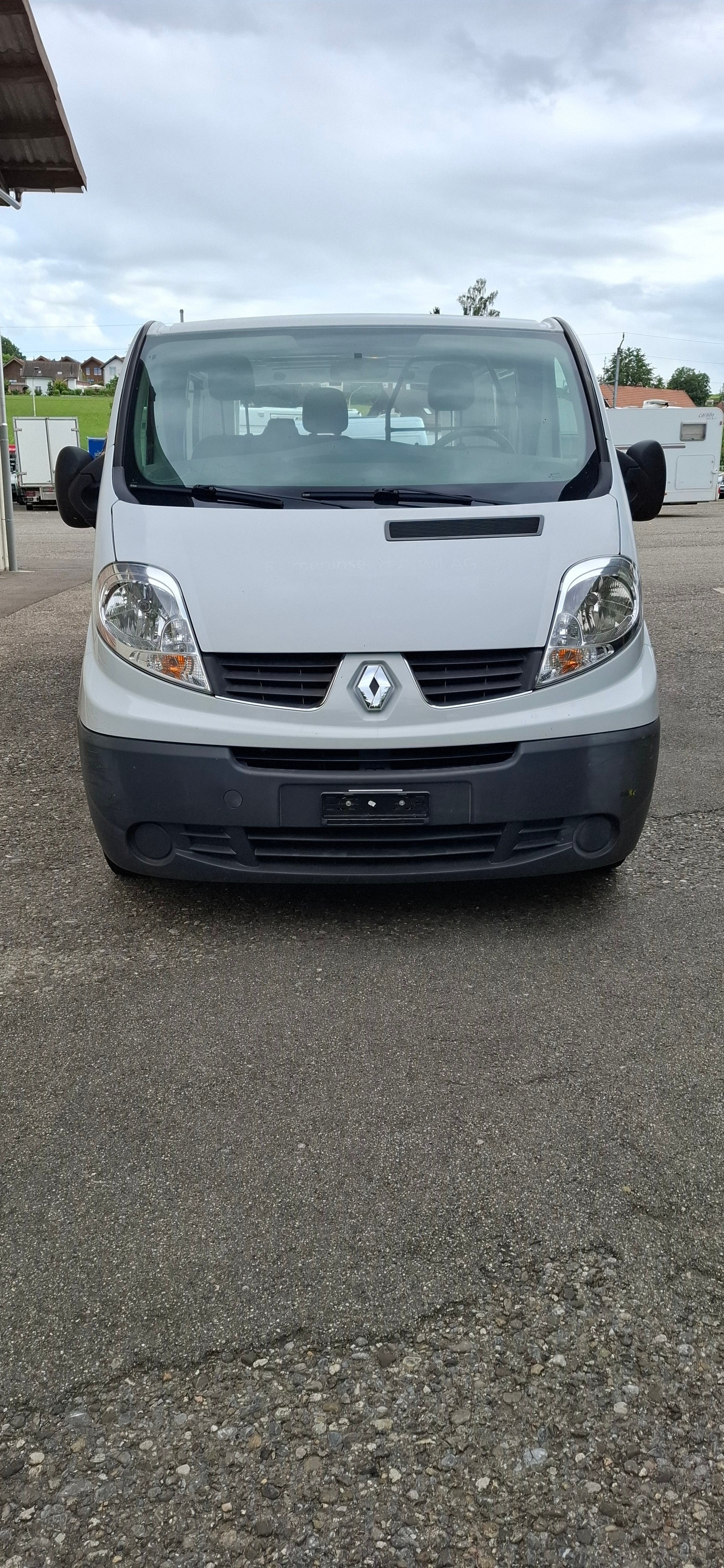 RENAULT Trafic 2.0i 2.9t L1H1-image-1