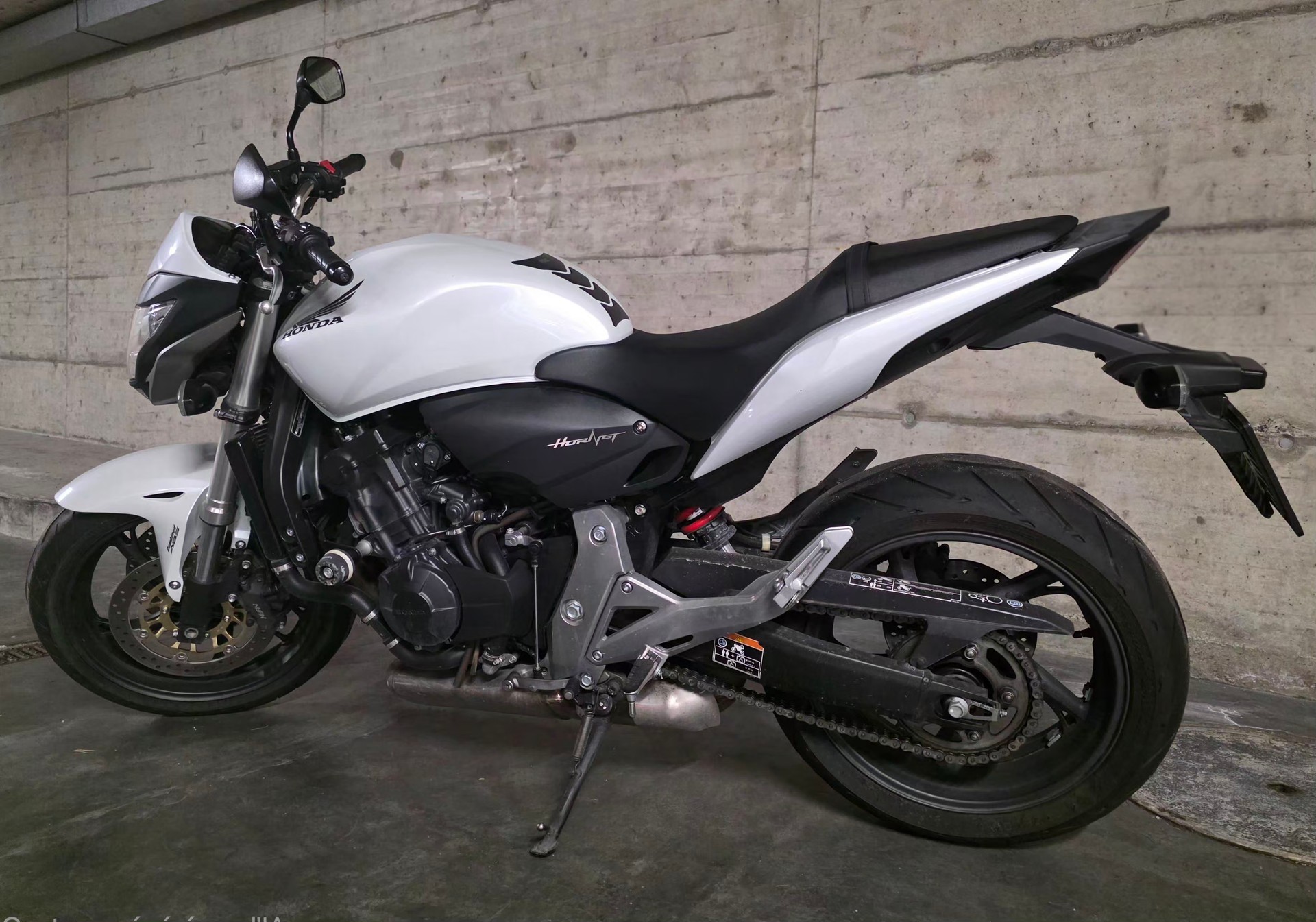 HONDA CB 600 F ABS Hornet-image-1