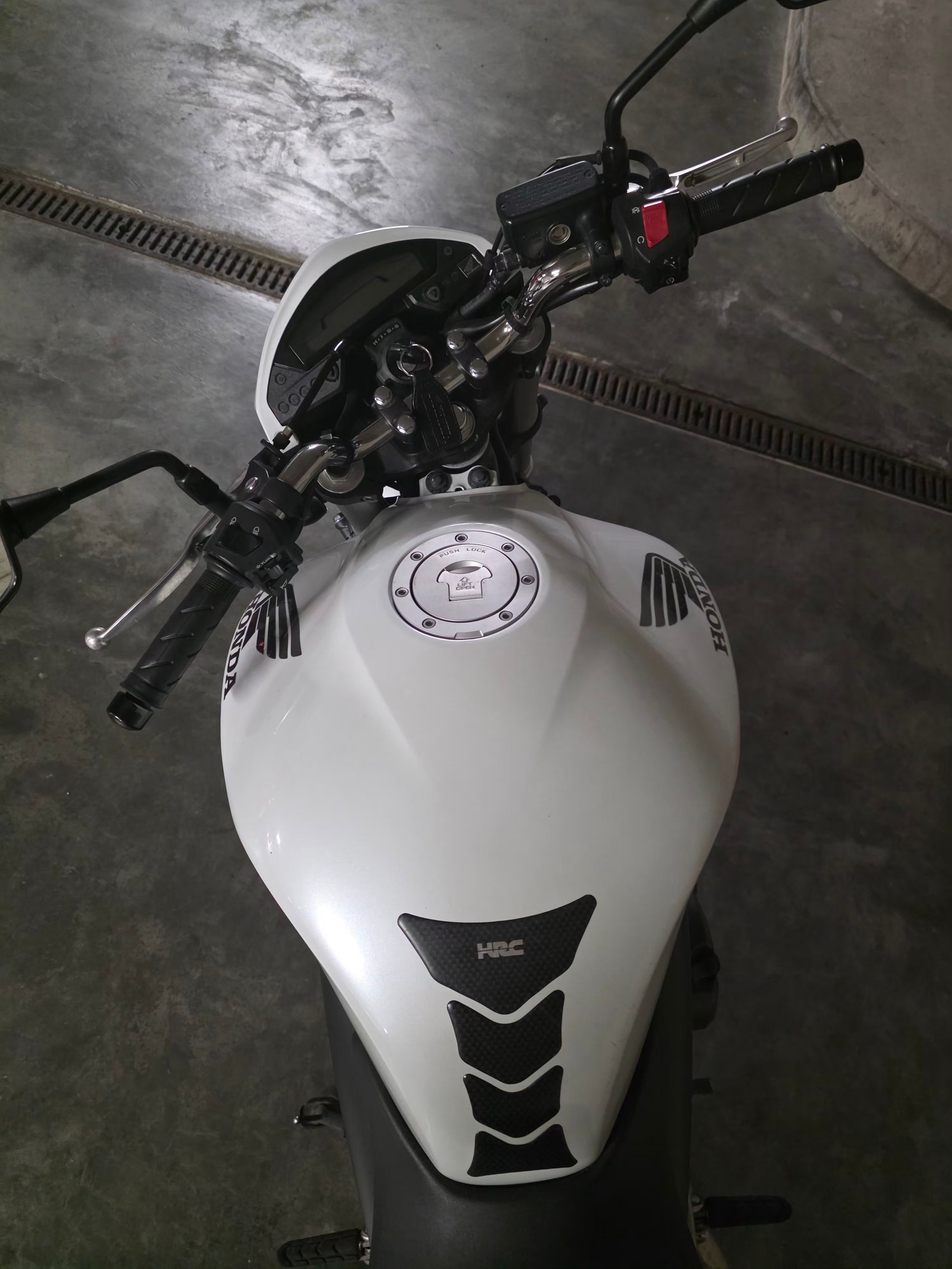 HONDA CB 600 F ABS Hornet-image-2