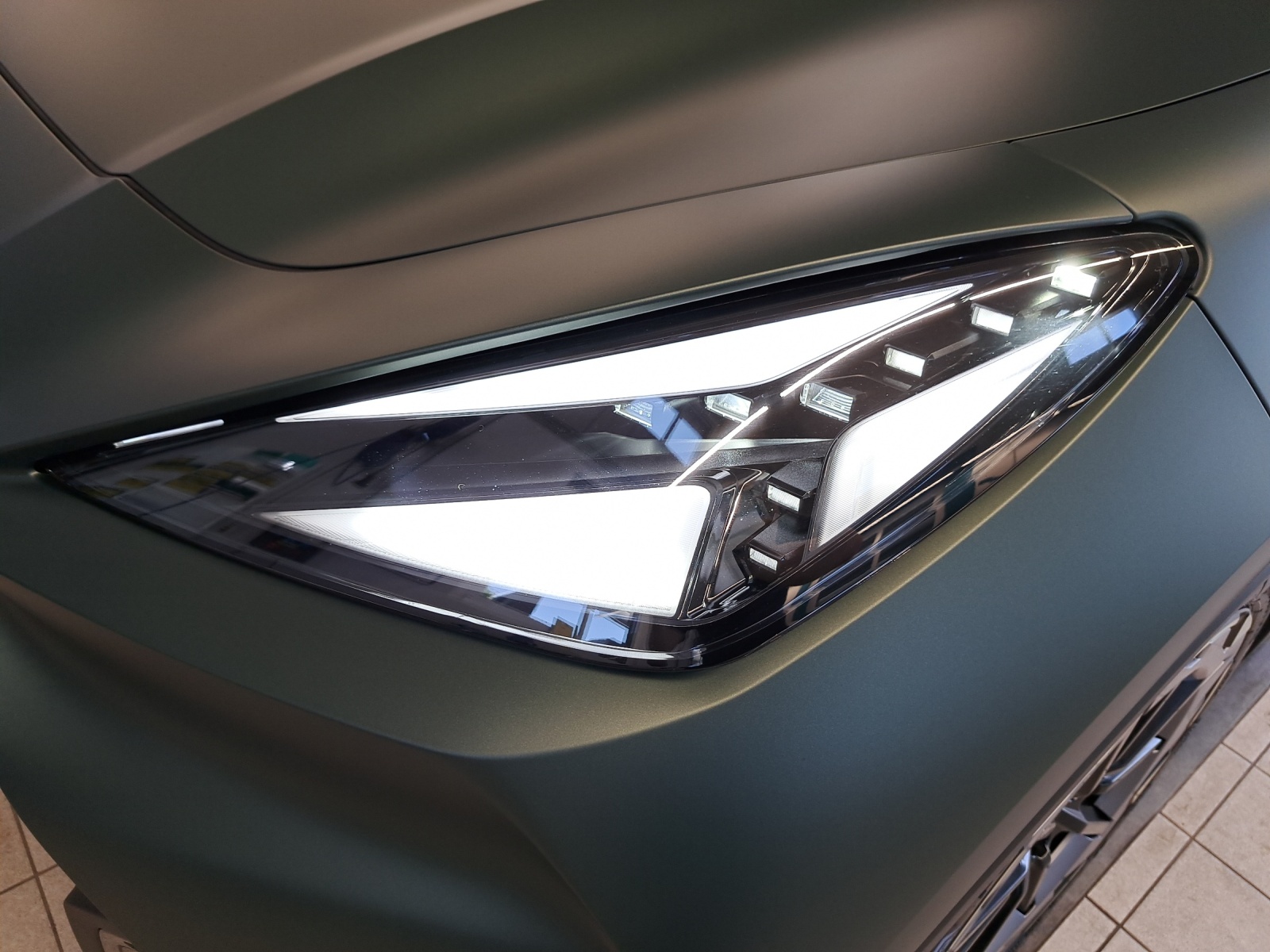 CUPRA Raval 52 kWh VZ Extreme-image-19