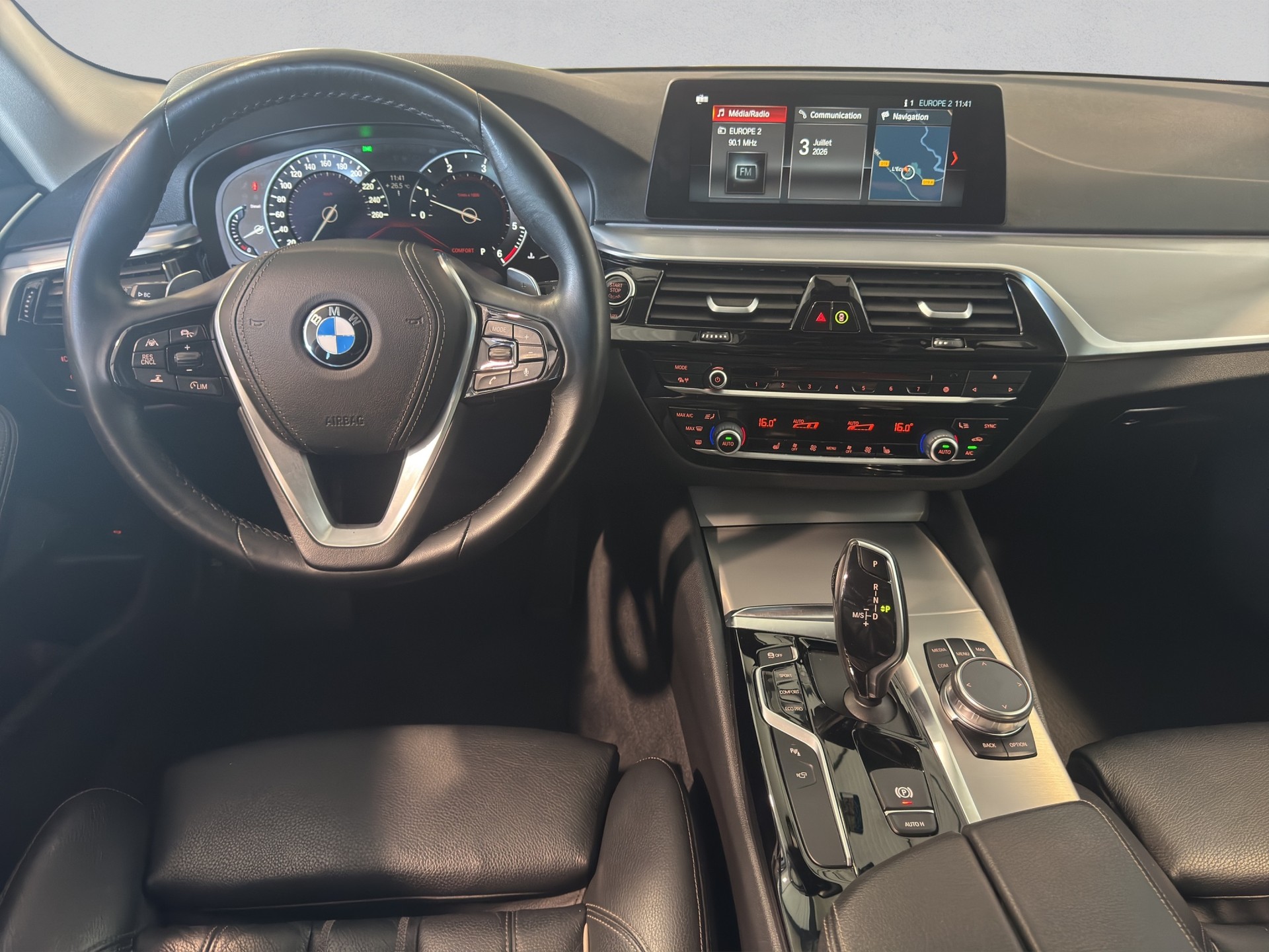 BMW 530d xDrive Touring Sport Line Steptronic-image-9