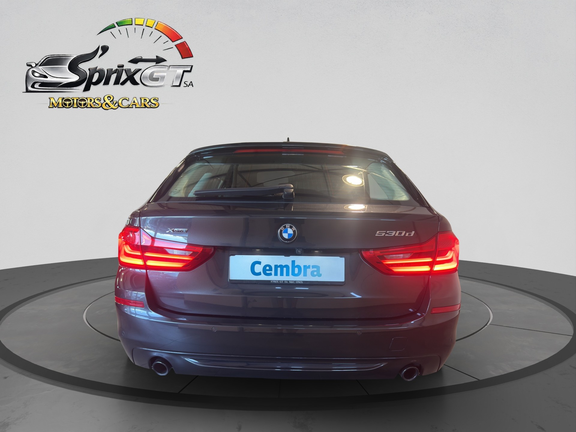 BMW 530d xDrive Touring Sport Line Steptronic-showroom-element-3