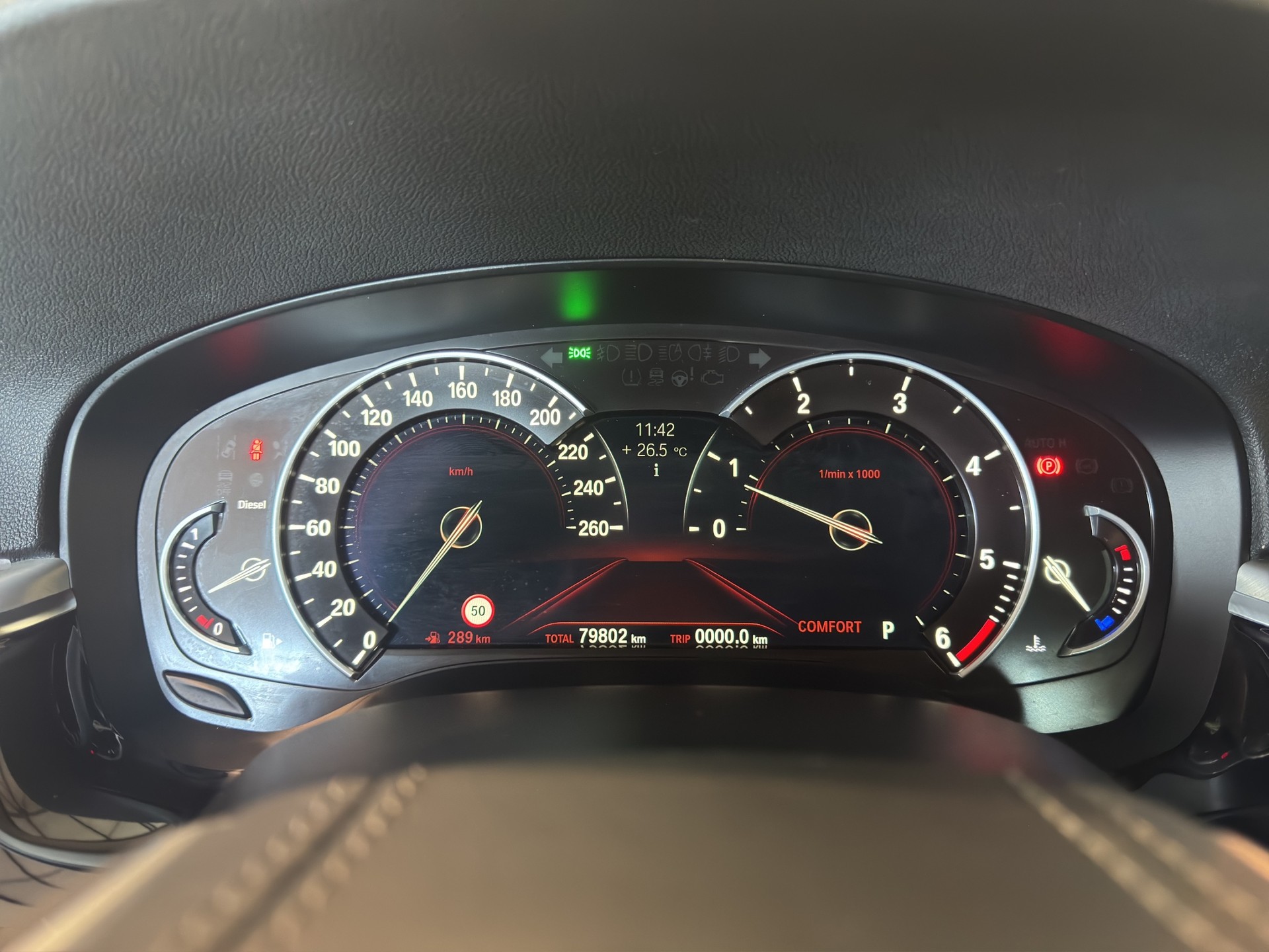 BMW 530d xDrive Touring Sport Line Steptronic-image-10