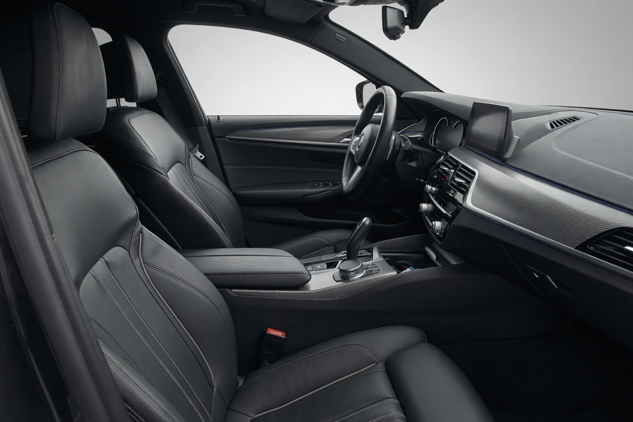 BMW 530d xDrive Steptronic M-Sport-image-12
