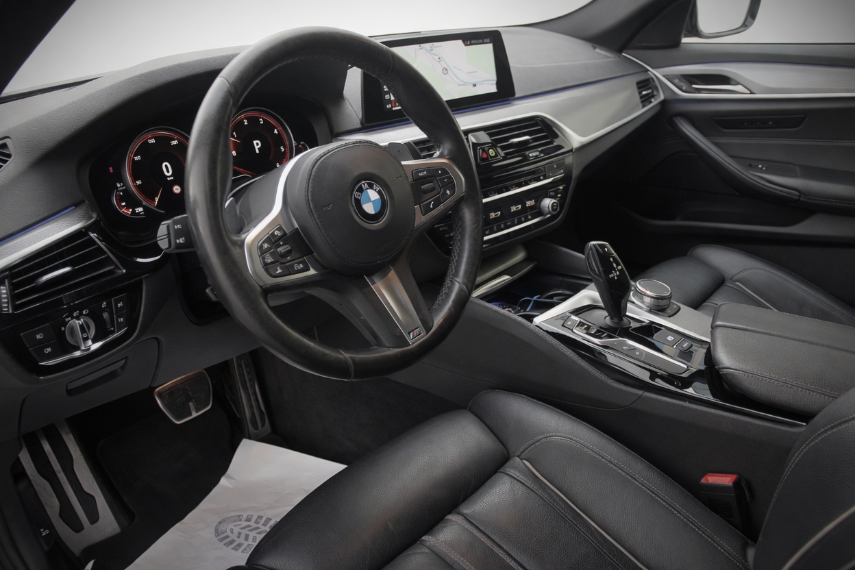 BMW 530d xDrive Steptronic M-Sport-image-8