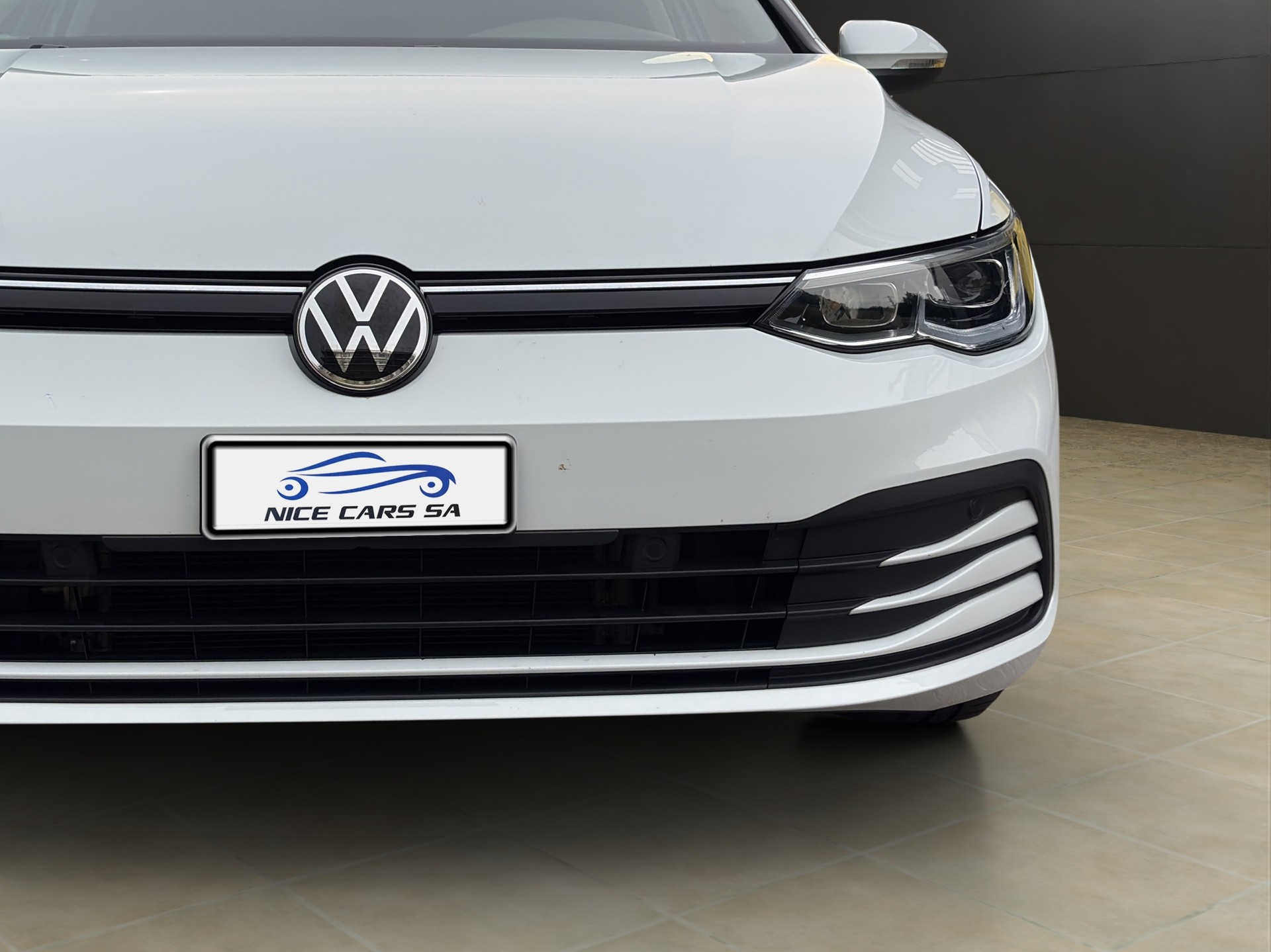 VW Golf 1.0 TSI Life-image-17