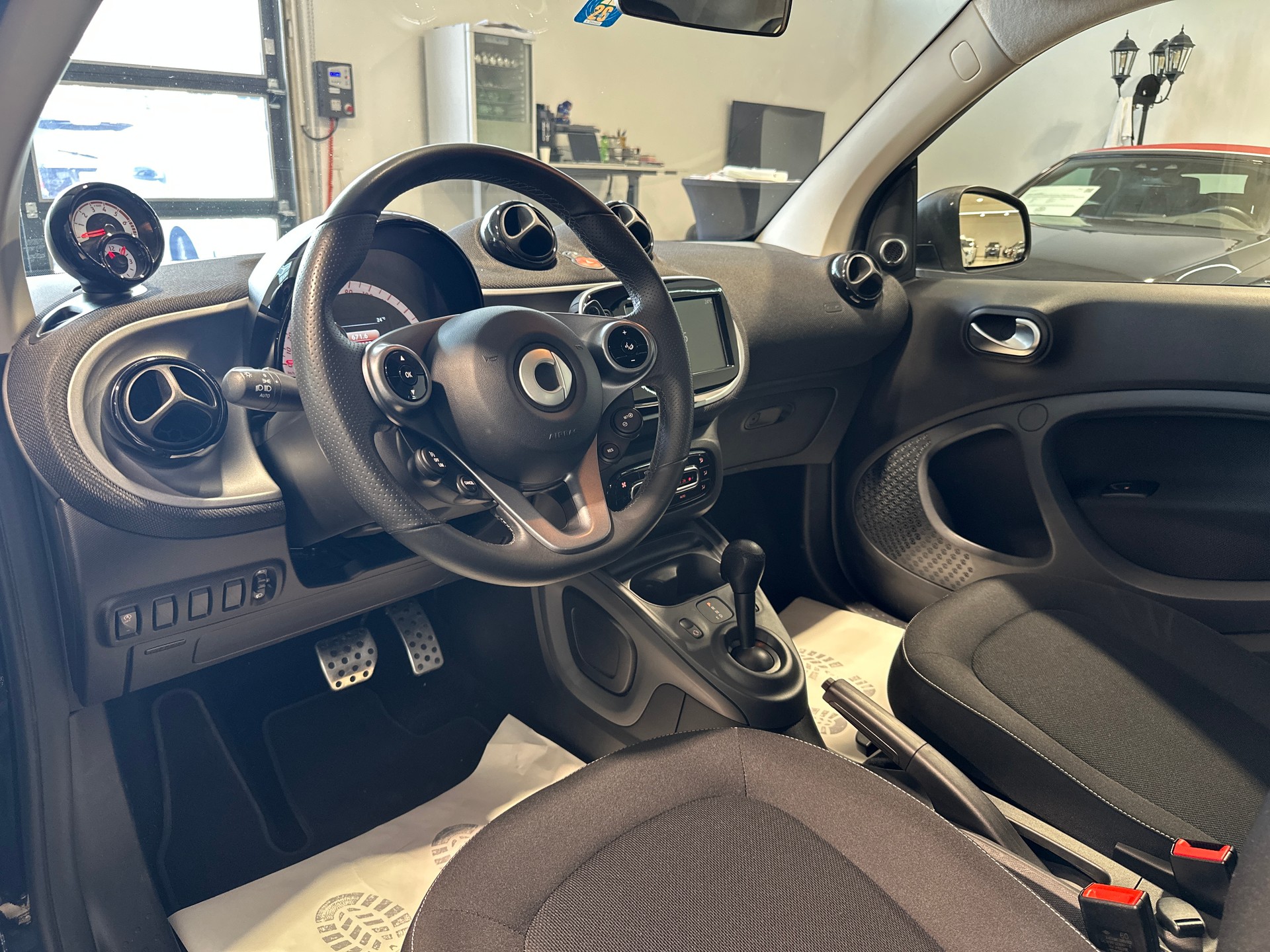 SMART fortwo citypassion twinmatic-showroom-element-1