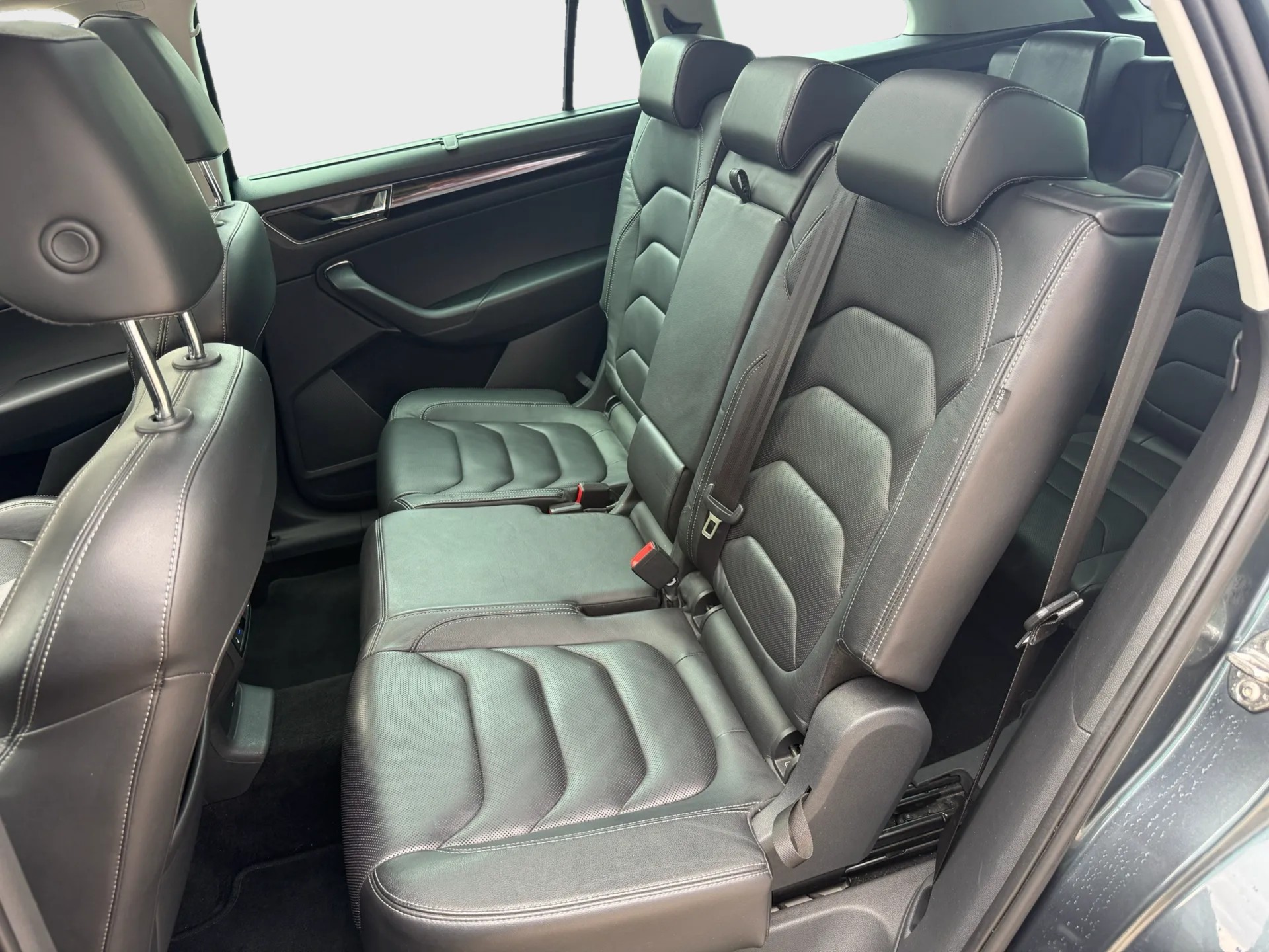 SKODA Kodiaq 2.0 TDI 4x4 DSG 7 Plätzer-image-14