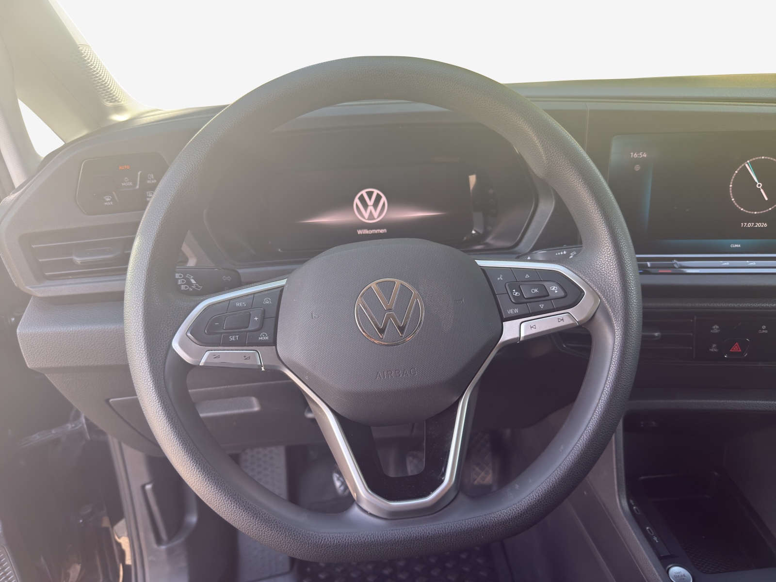 VW Caddy Cargo 2.0TDI Maxi-image-9
