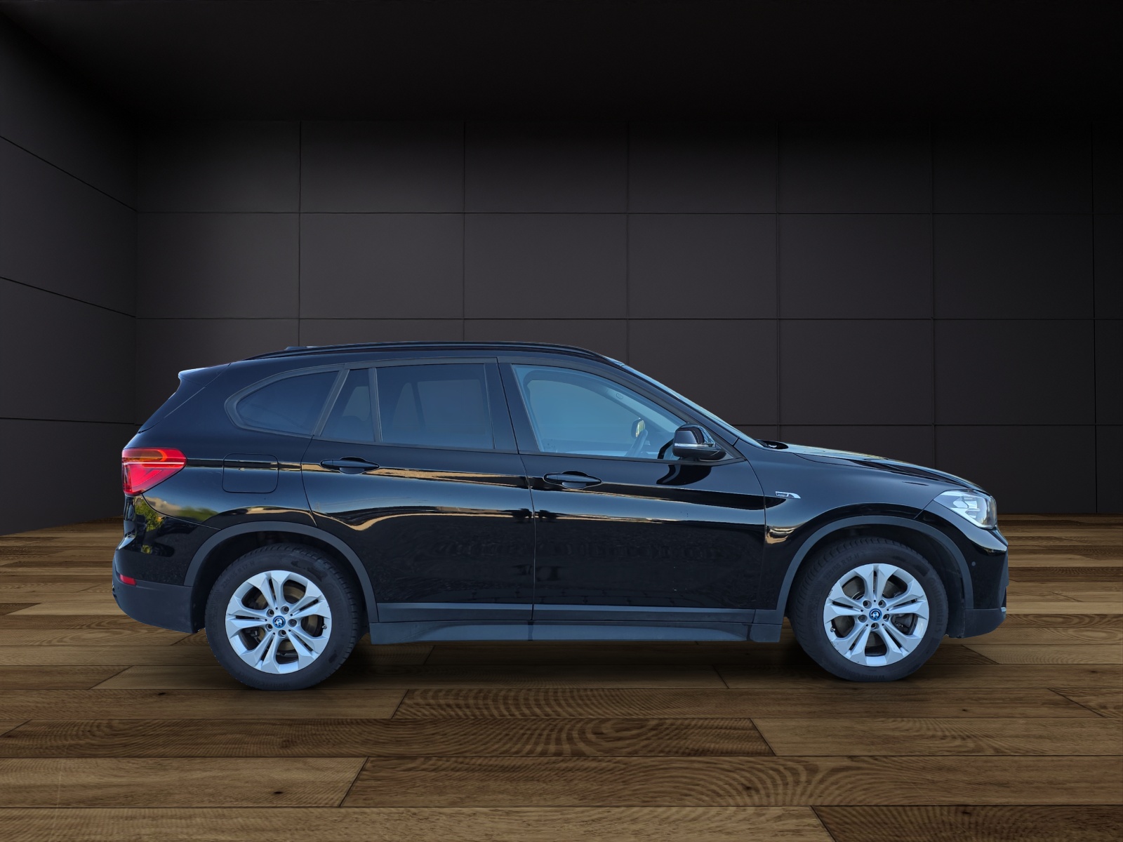 BMW X1 xDrive 25e Steptronic-image-4