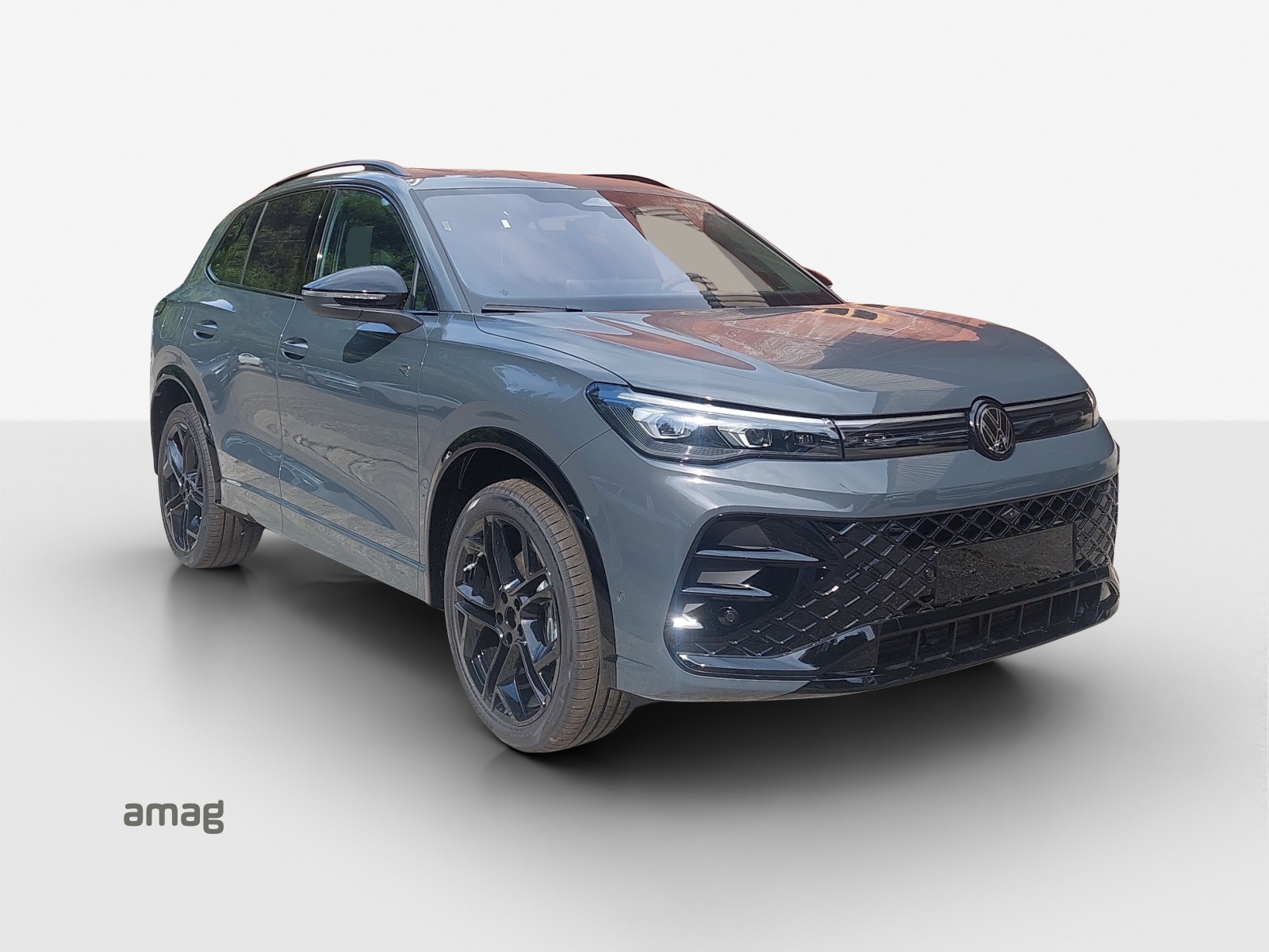 VW Tiguan 2.0 TSI DSG R-Line 4Motion-image-5
