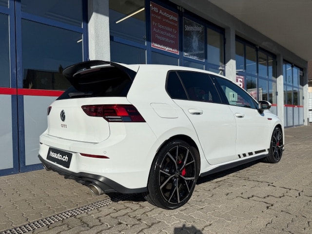 VW Golf 2.0 TSI GTI Clubsport DSG-image-2