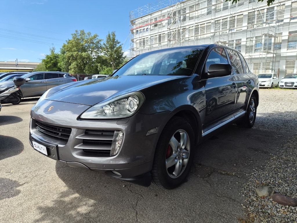 PORSCHE Cayenne Diesel-image-2