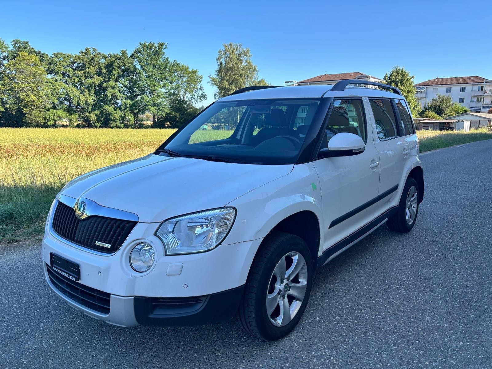SKODA Yeti 1.6 TDI GL Ambition-image-2