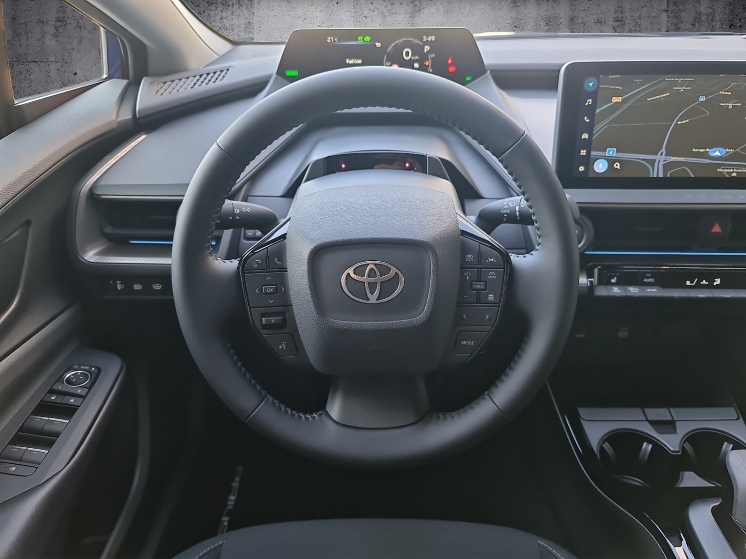 TOYOTA Prius 2.0 Plug-In-Hybrid Trend-image-12