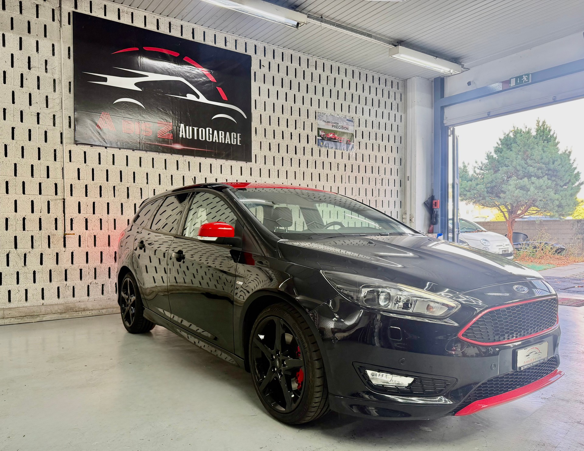 FORD Focus 1.5 SCTi ST Line-showroom-element-2