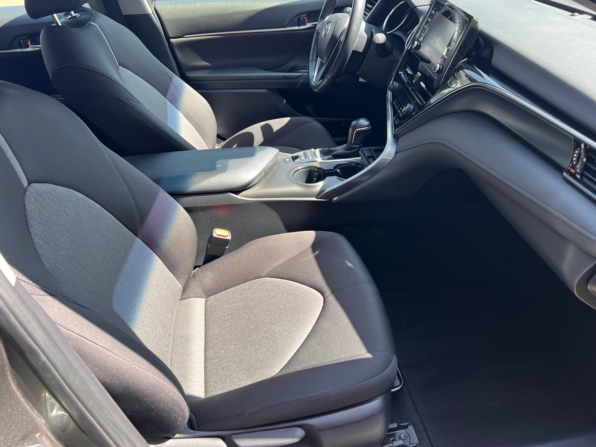 TOYOTA Camry 2.5 HSD Comfort-image-12