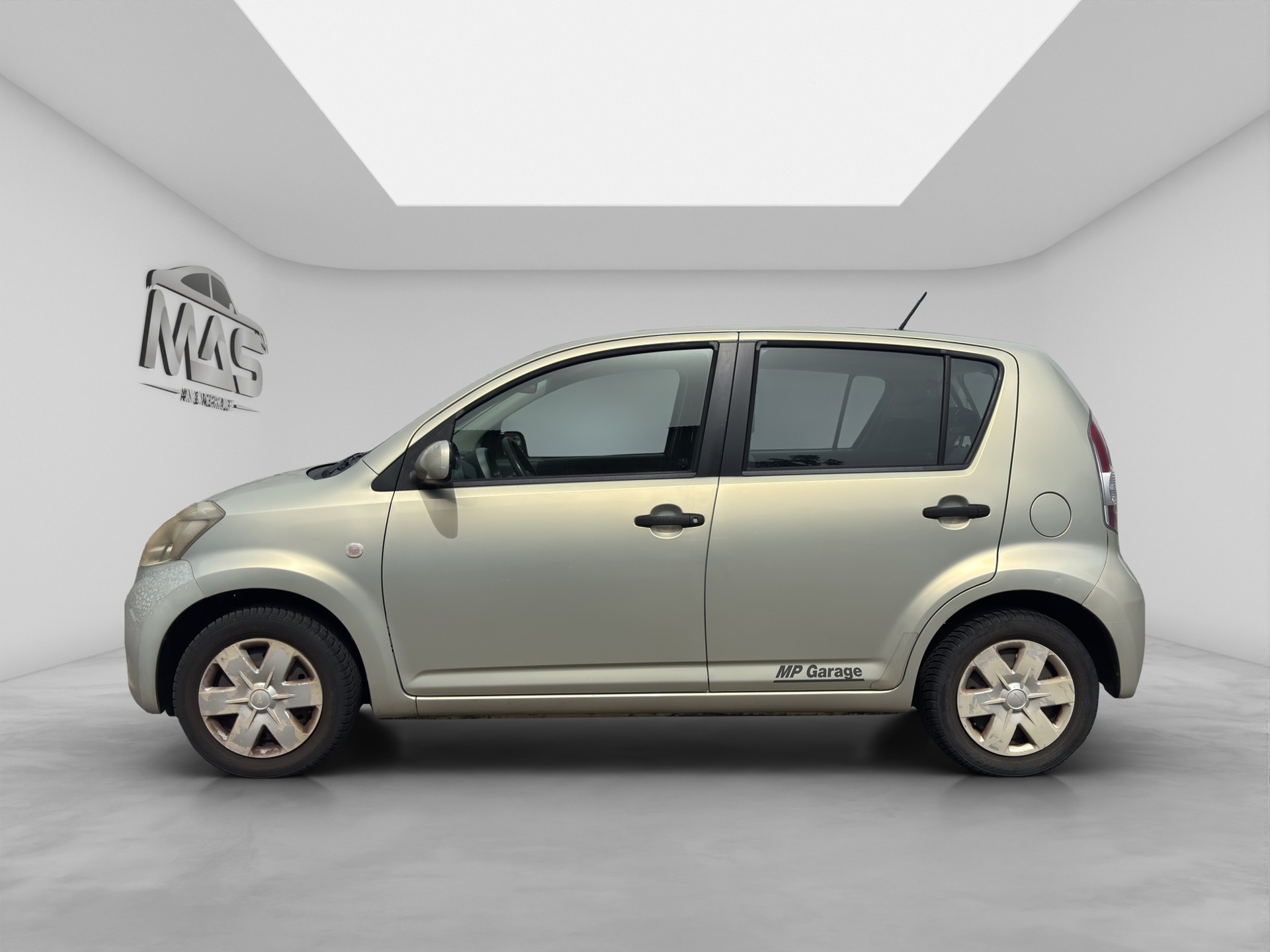 DAIHATSU Sirion 1.3 eco-4WD-showroom-element-2