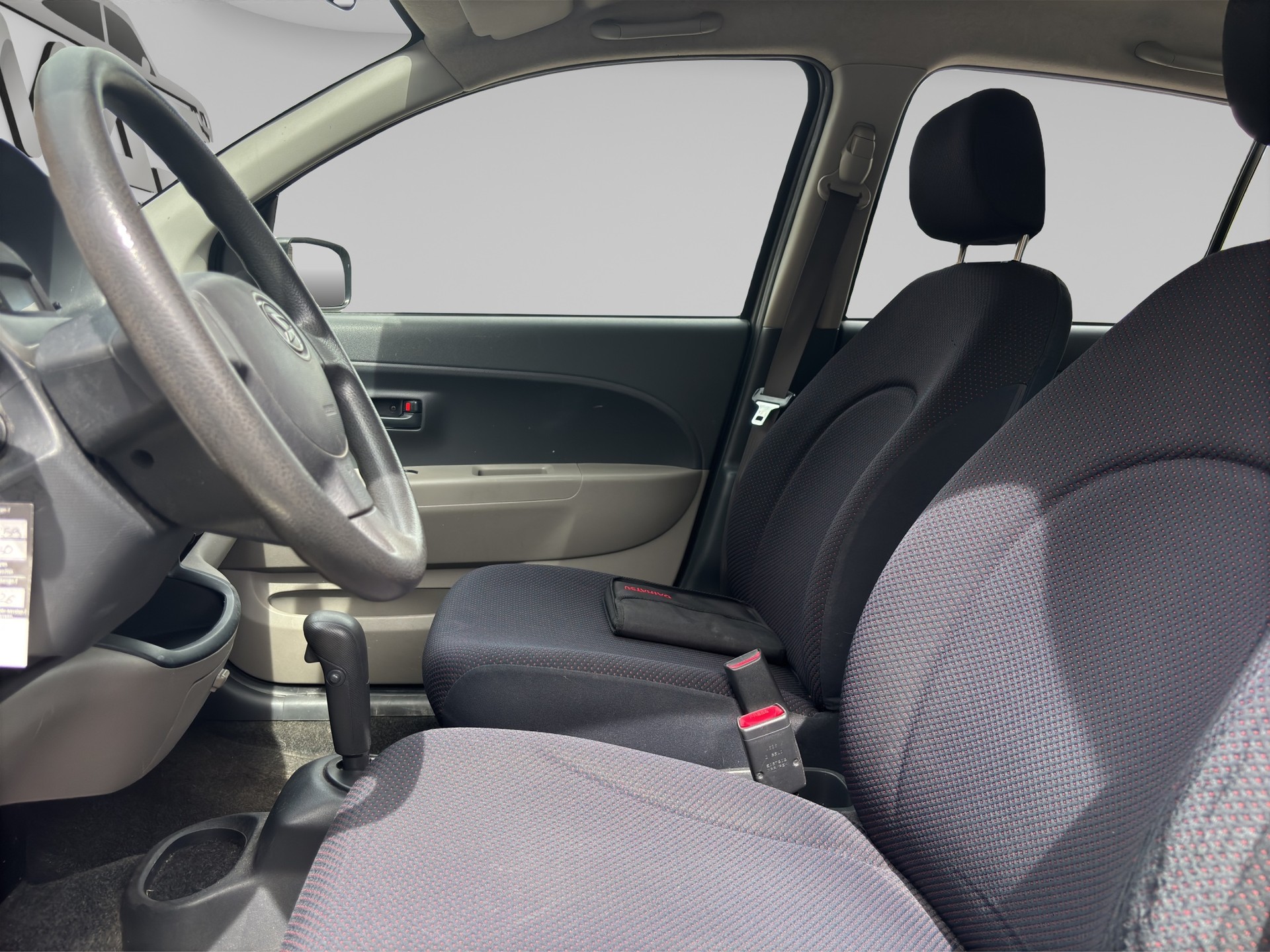 DAIHATSU Sirion 1.3 eco-4WD-image-8