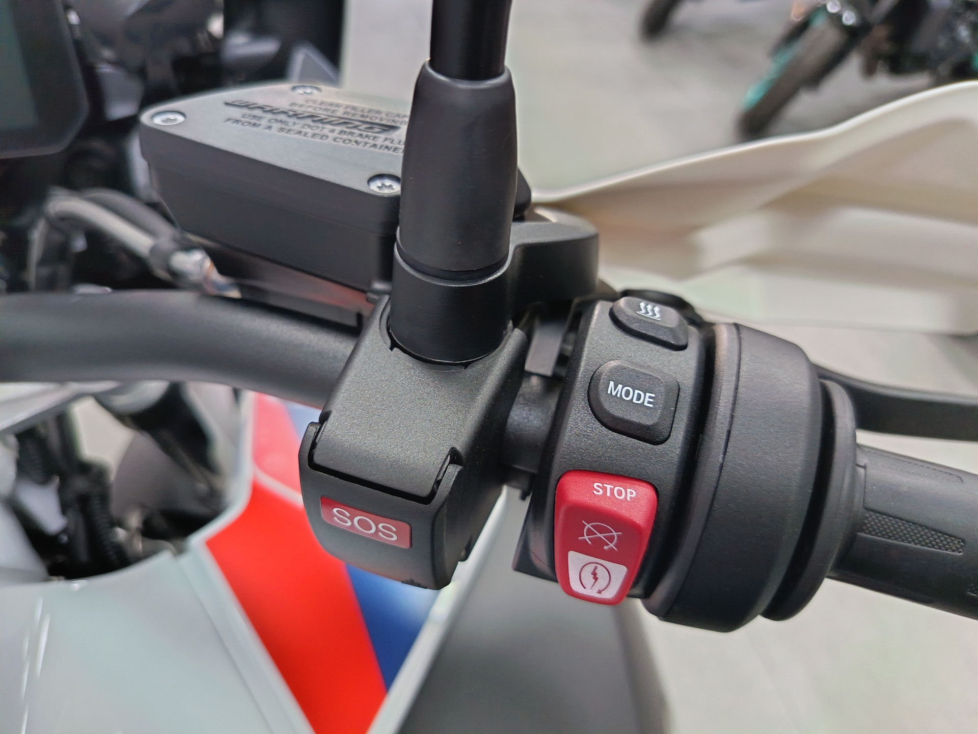 BMW R 1250 GS Adventure Trophy-image-7