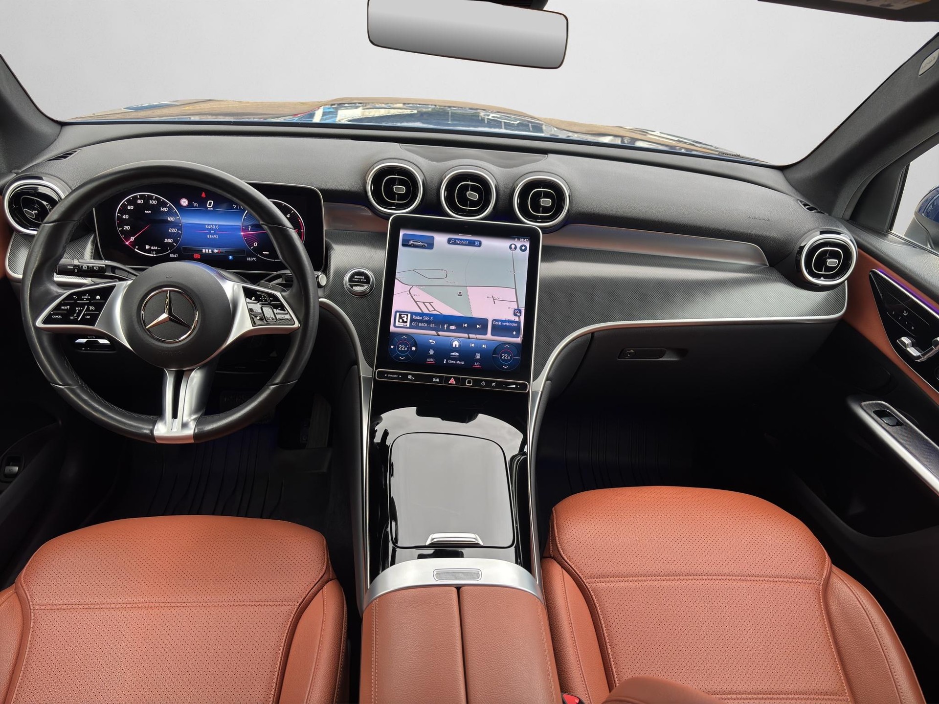 MERCEDES-BENZ GLC 220 d 4m-showroom-element-3