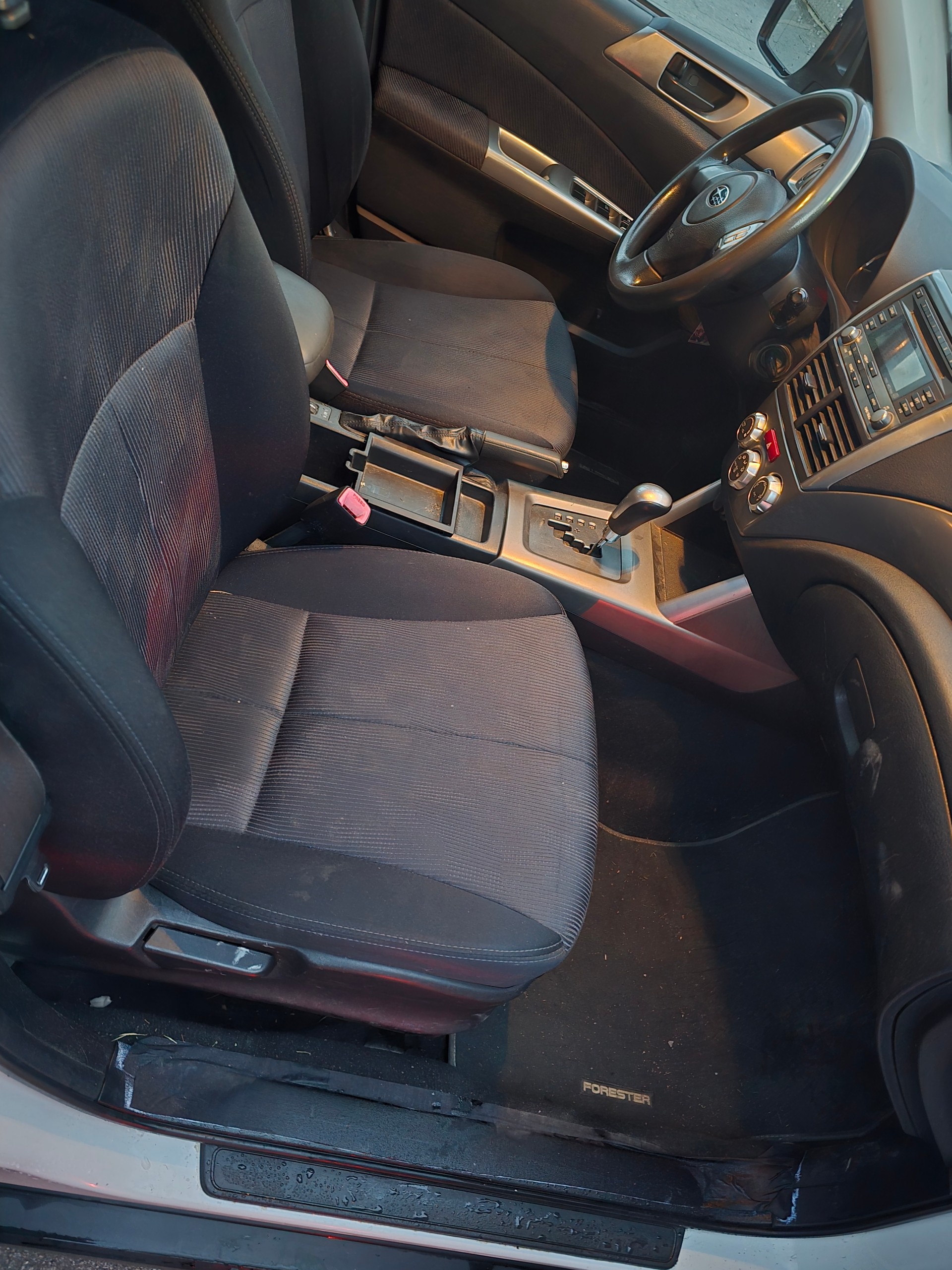 SUBARU Forester 2.0X Advantage-image-10