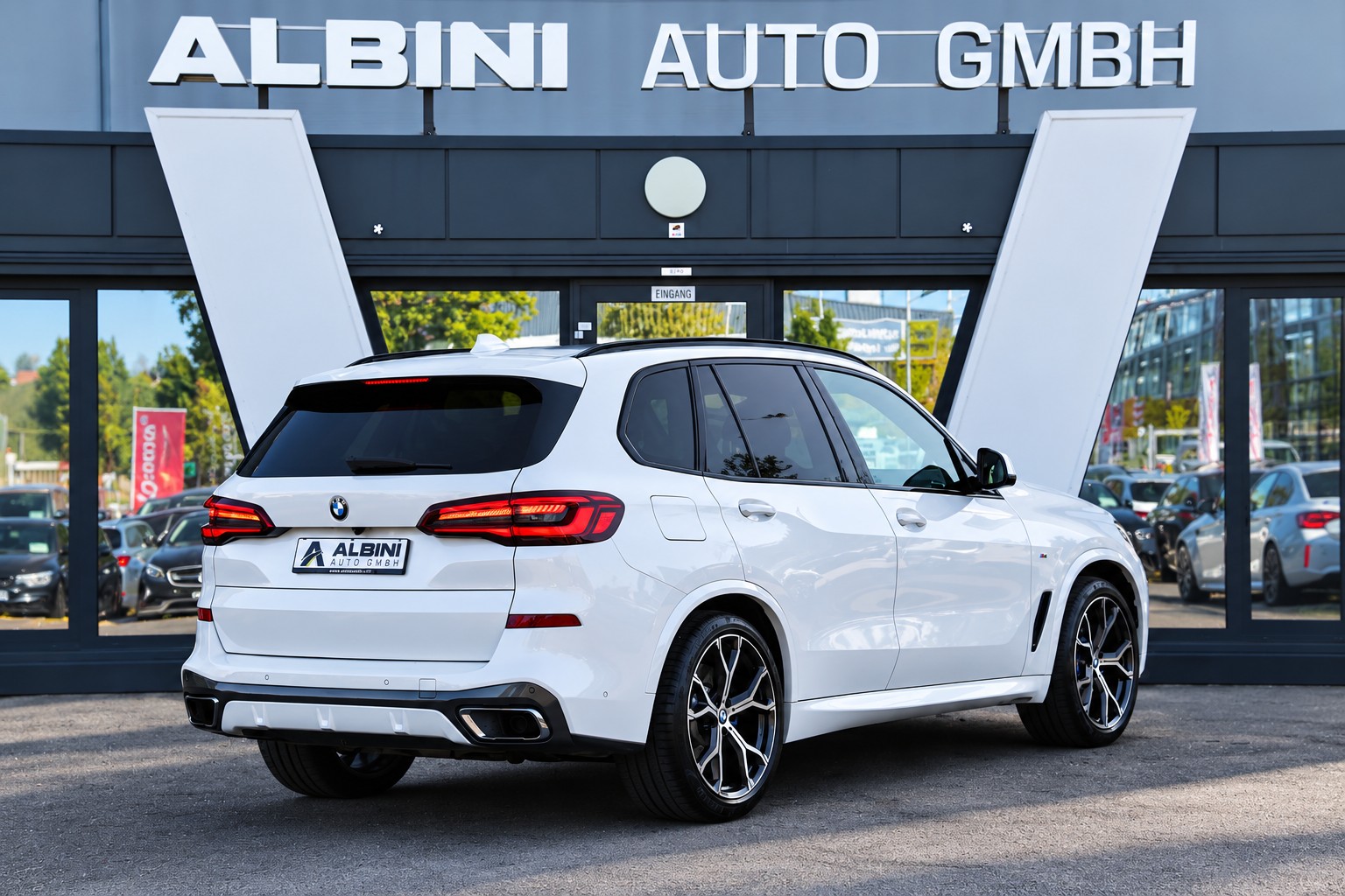 BMW X5 40i xDrive M-Sport SAG-showroom-element-2