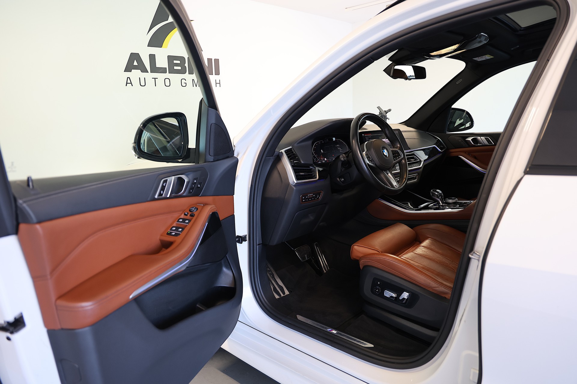 BMW X5 40i xDrive M-Sport SAG-image-4