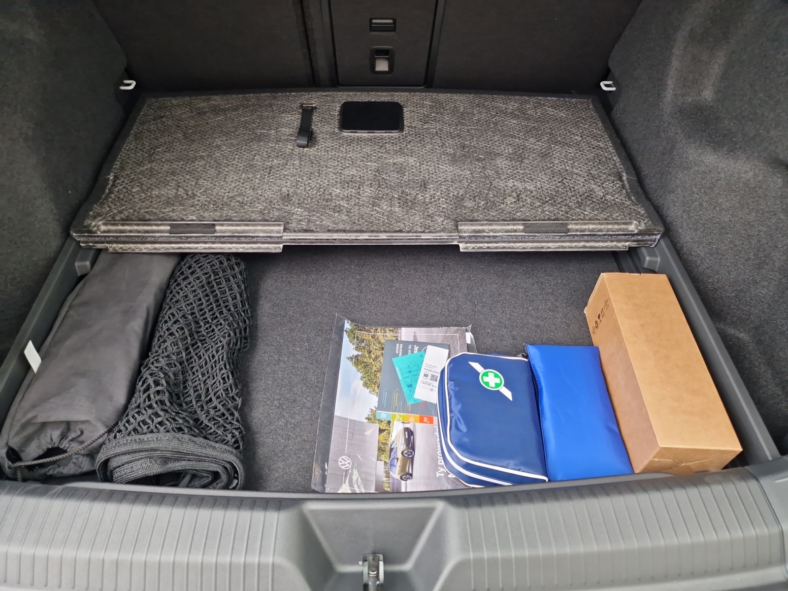 VW ID.4 Pro 77 kWh 4x4 Panorama AHK MY2027-image-28