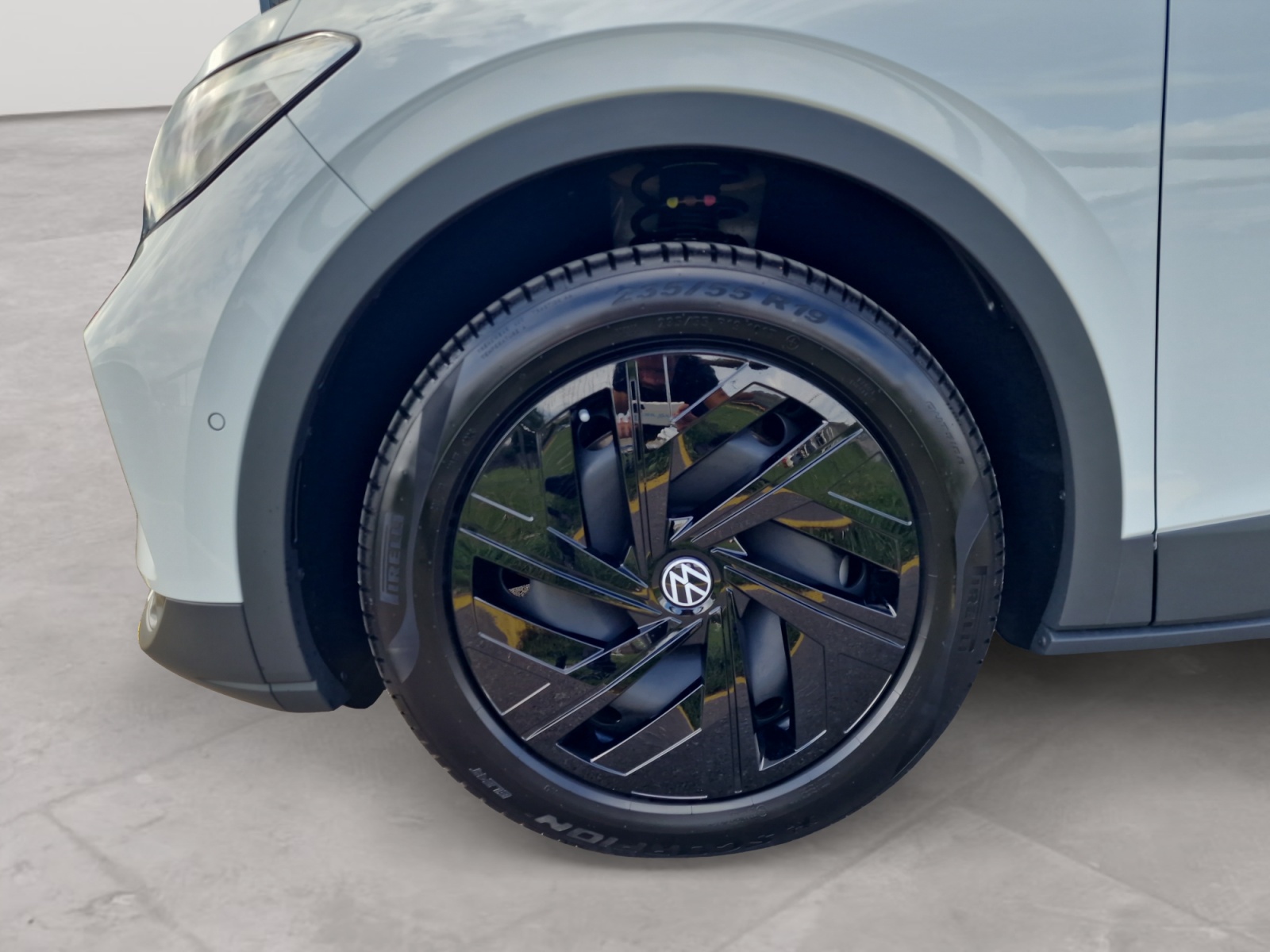 VW ID.4 Pro 77 kWh 4x4 Panorama AHK MY2027-image-9