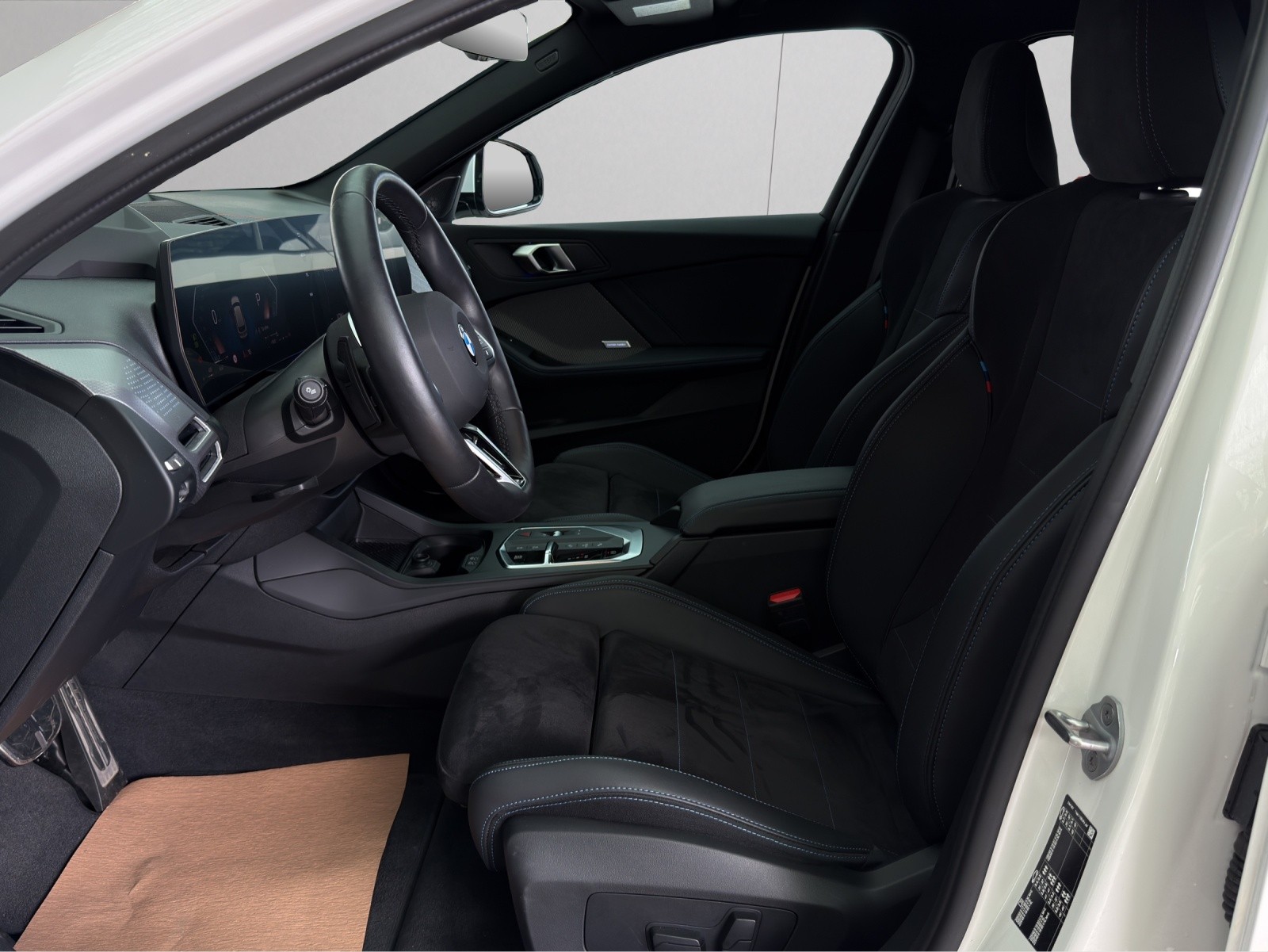 BMW 120 M Sport Steptronic-image-9