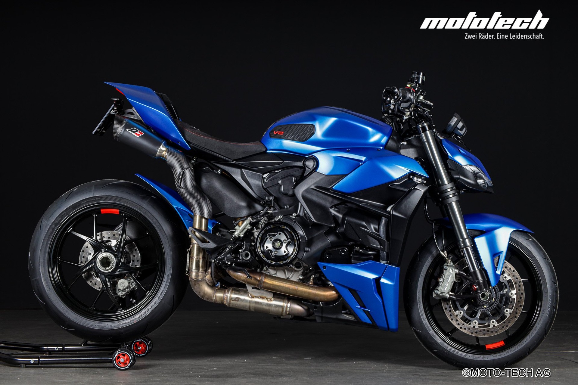 DUCATI Streetfighter V2 QD-image-1
