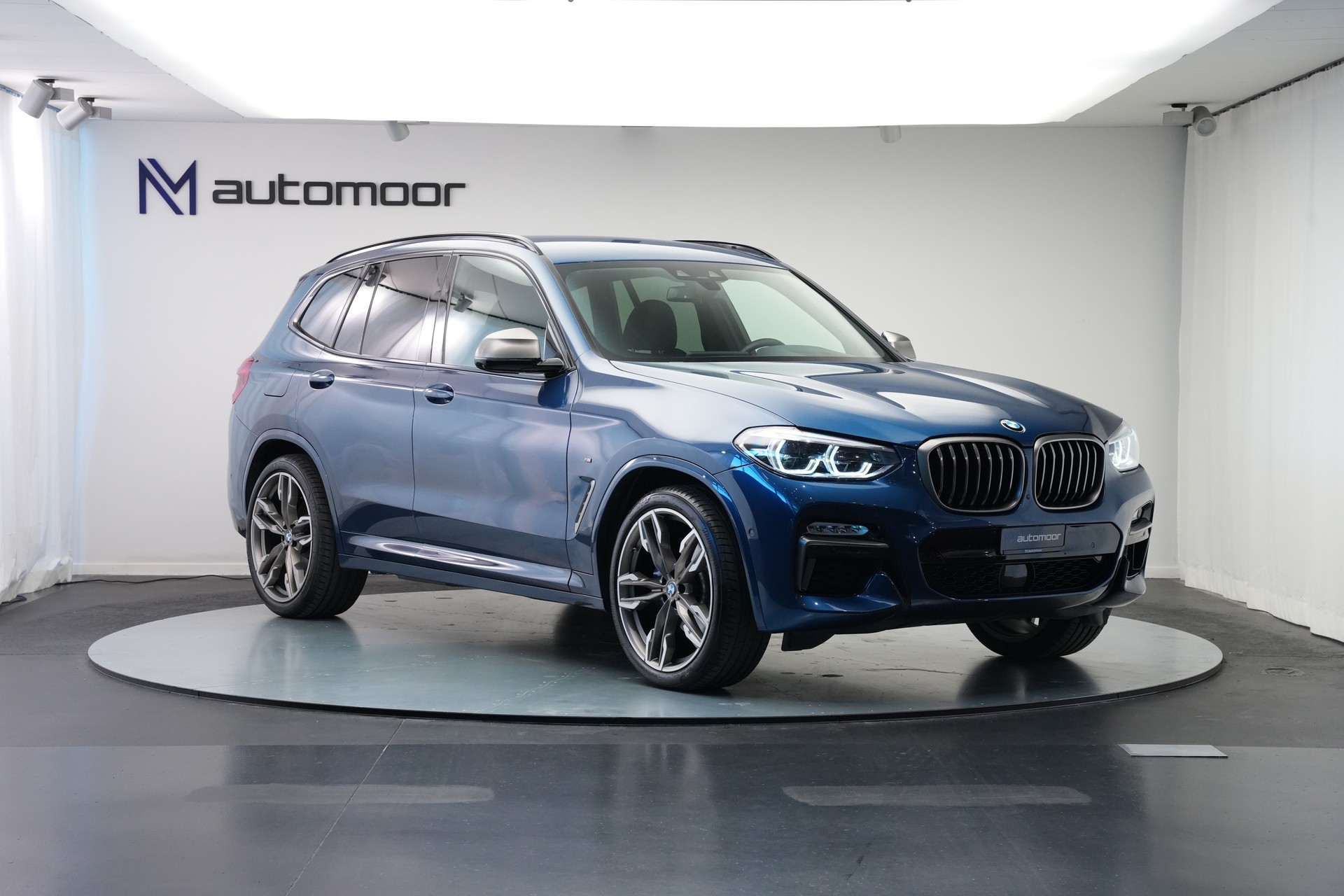 BMW X3 xDrive M40i Steptronic-showroom-element-2