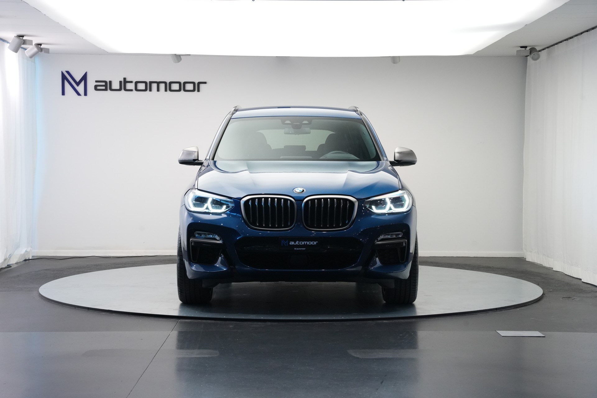 BMW X3 xDrive M40i Steptronic-showroom-element-1