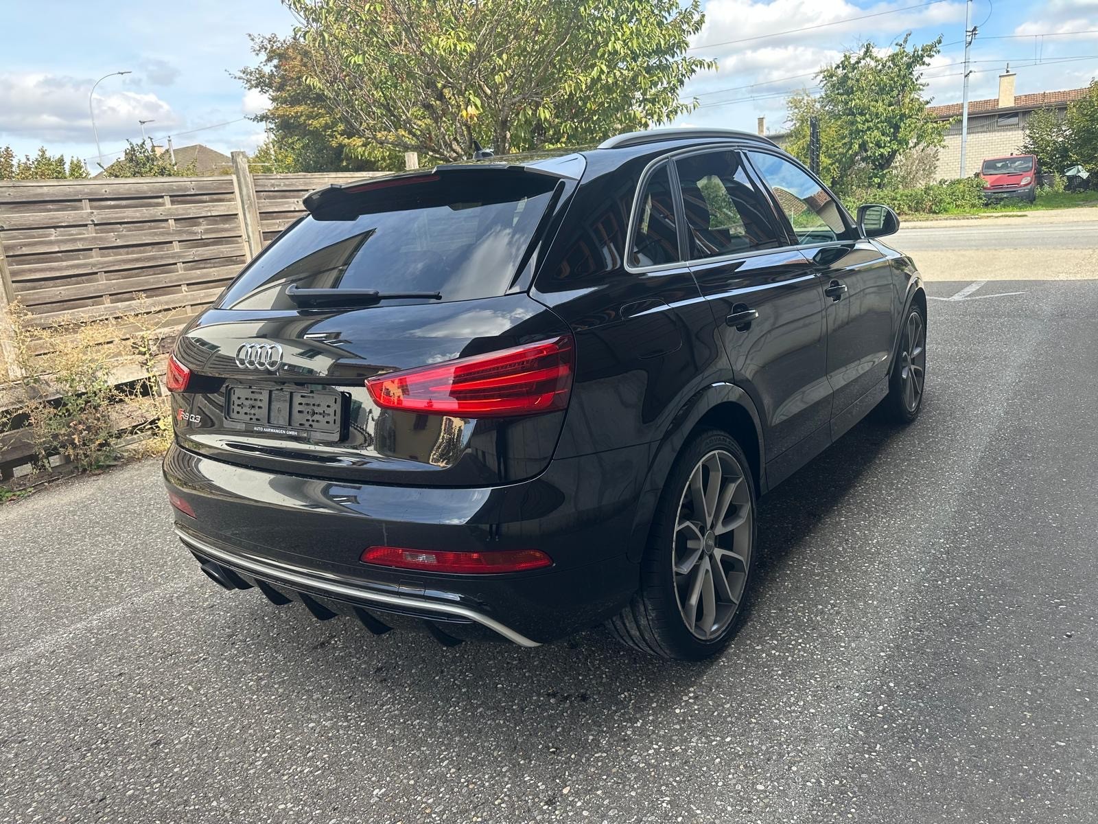 AUDI RS Q3 2.5 TFSI quattro S-tronic-showroom-element-3