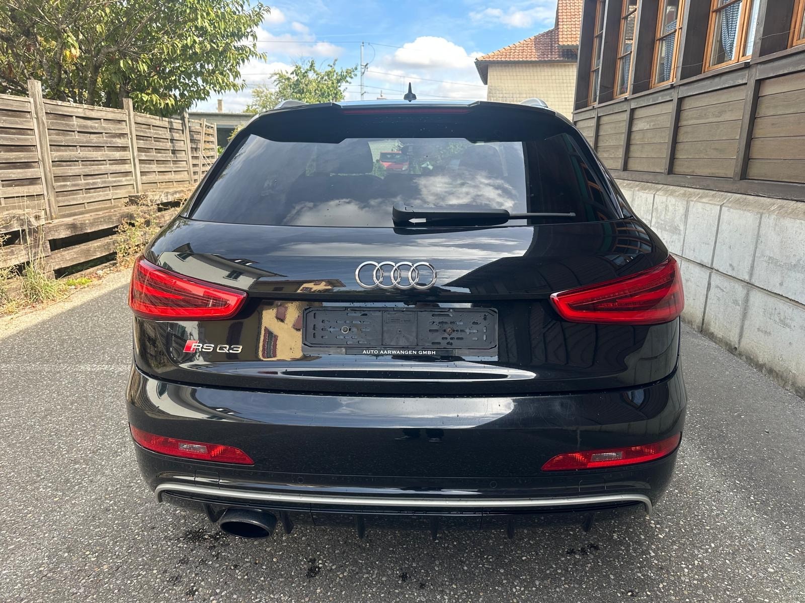AUDI RS Q3 2.5 TFSI quattro S-tronic-image-5