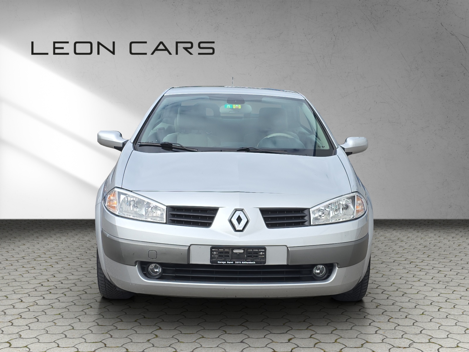 RENAULT Mégane C-C 2.0 16V Automat-showroom-element-1