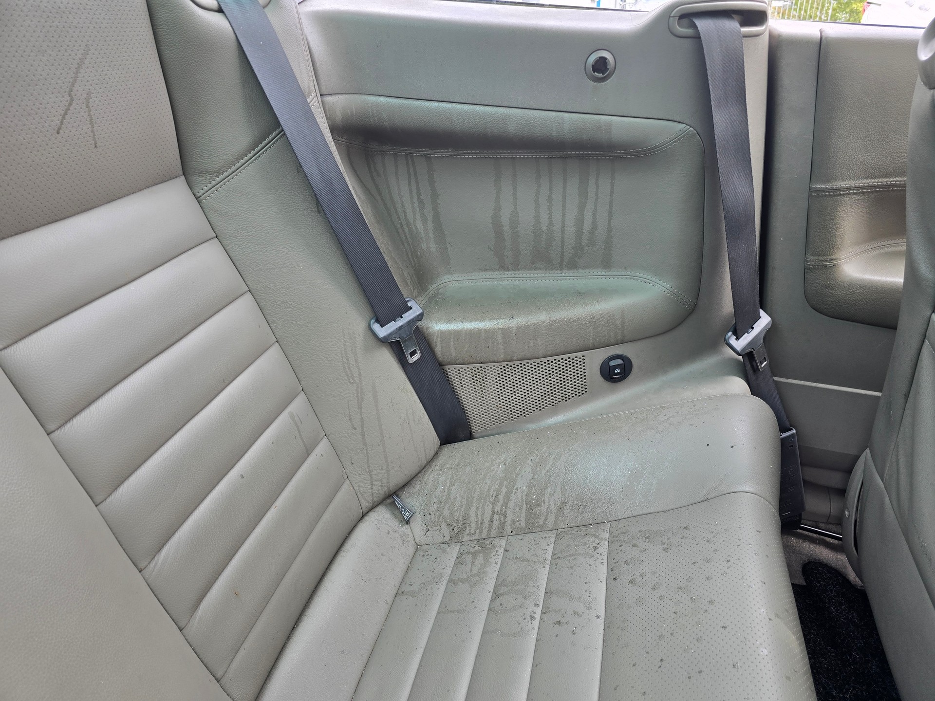 RENAULT Mégane C-C 2.0 16V Automat-image-24