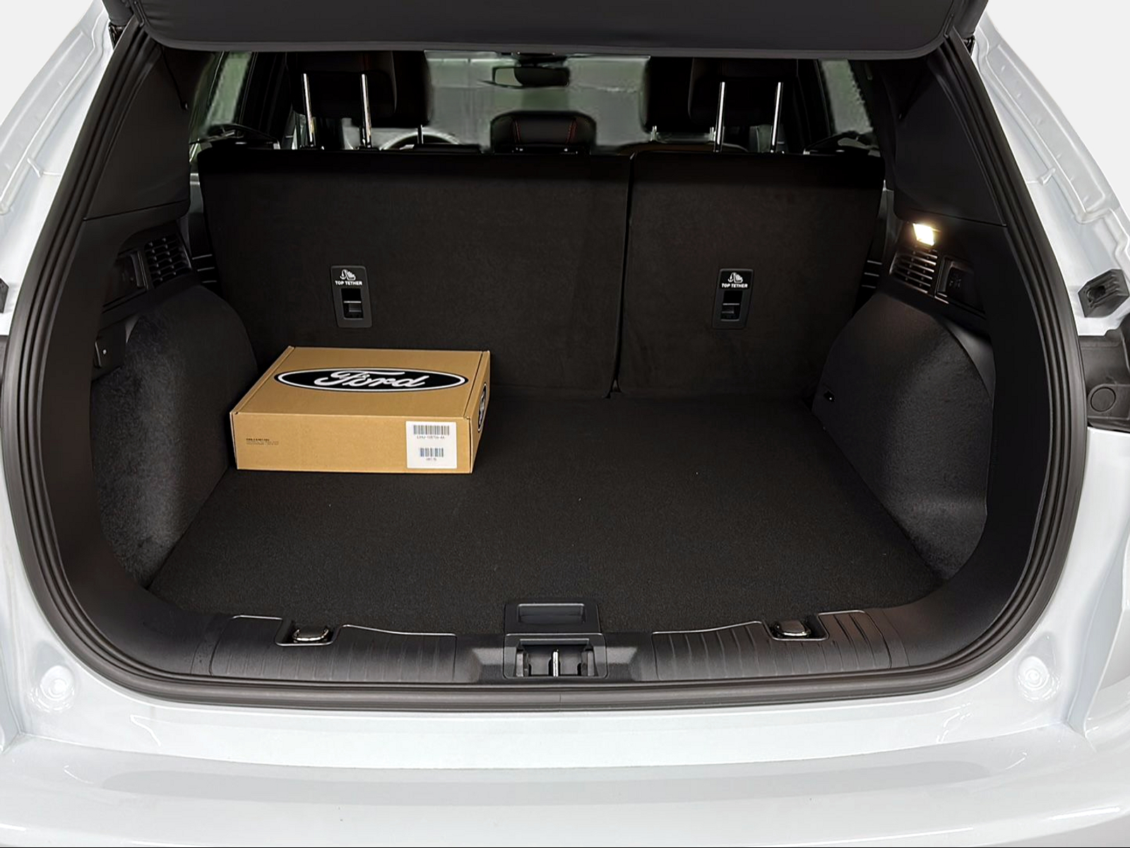 FORD Kuga 2.5 Plug-in Hybrid ST-Line X-image-13