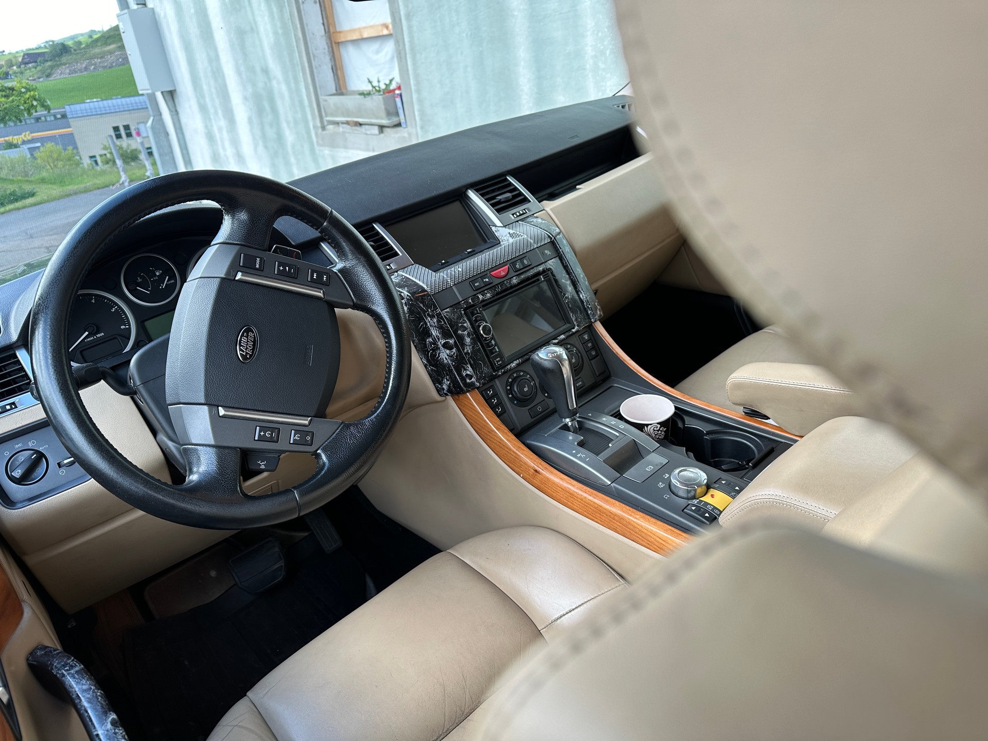 LAND ROVER RANGE ROVER SPORT-image-14