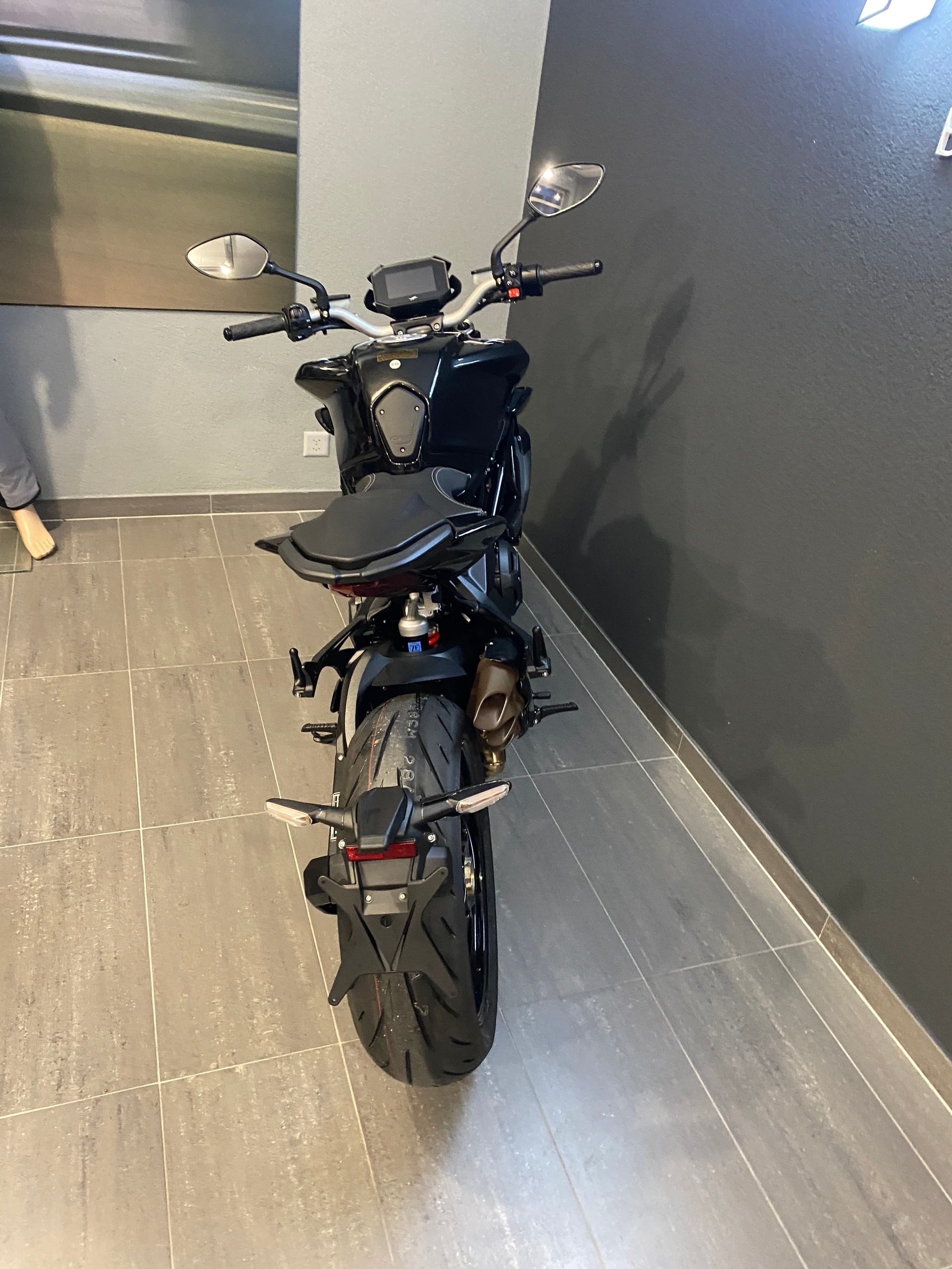MV AGUSTA B3 Brutale 800 R-image-13