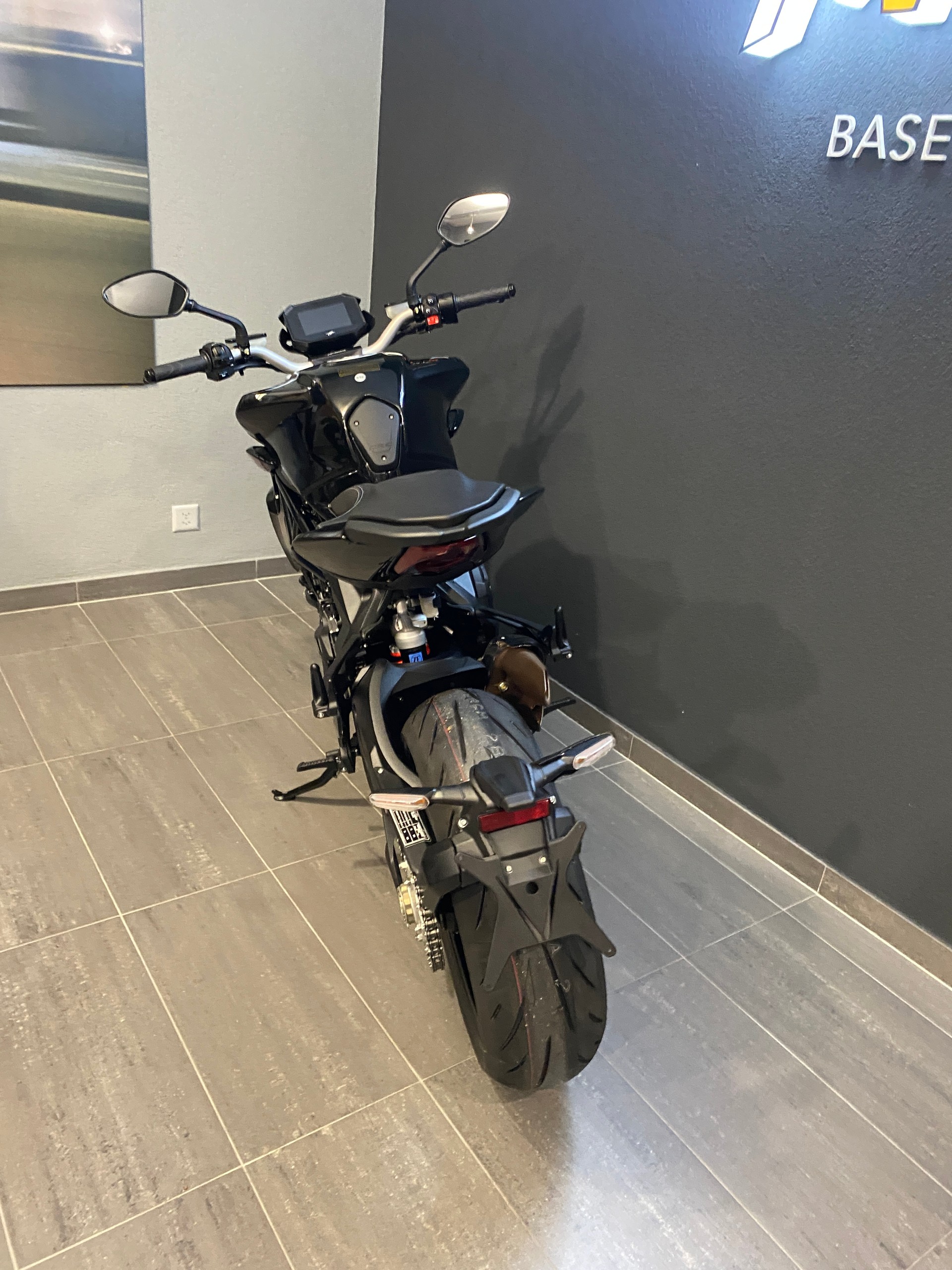 MV AGUSTA B3 Brutale 800 R-image-12