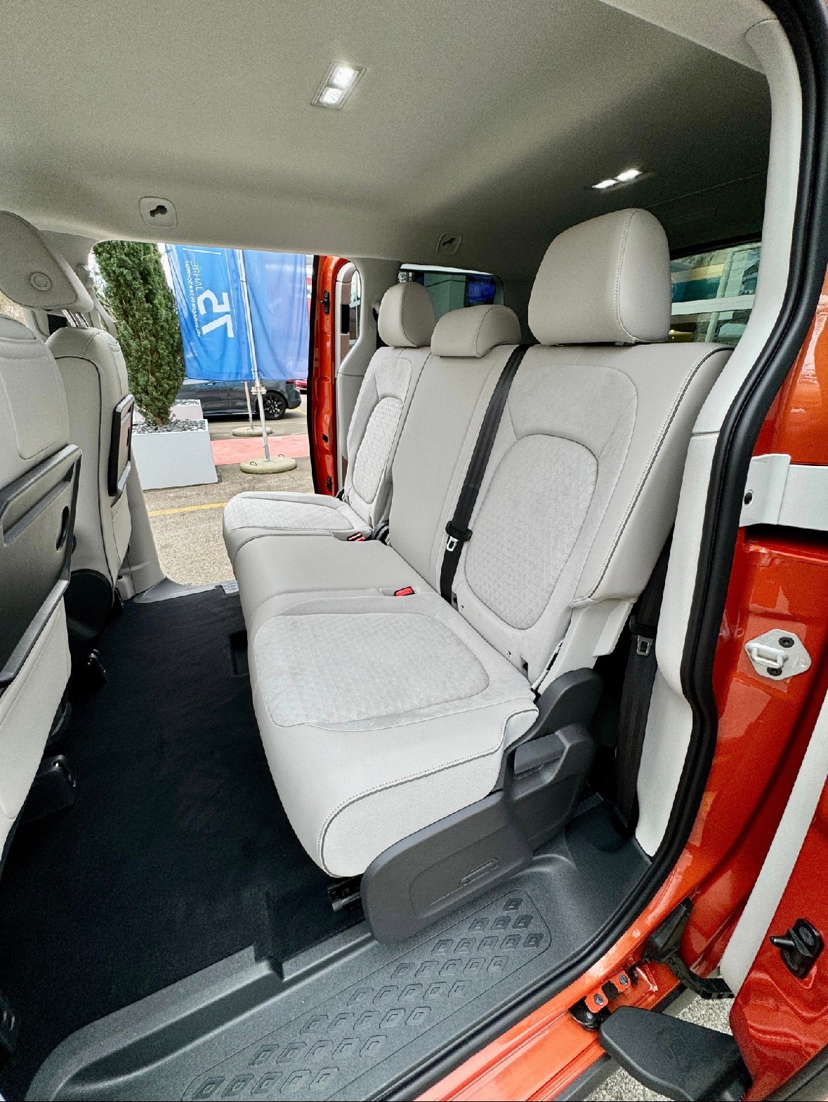 VW ID.Buzz NWB Pro-image-4