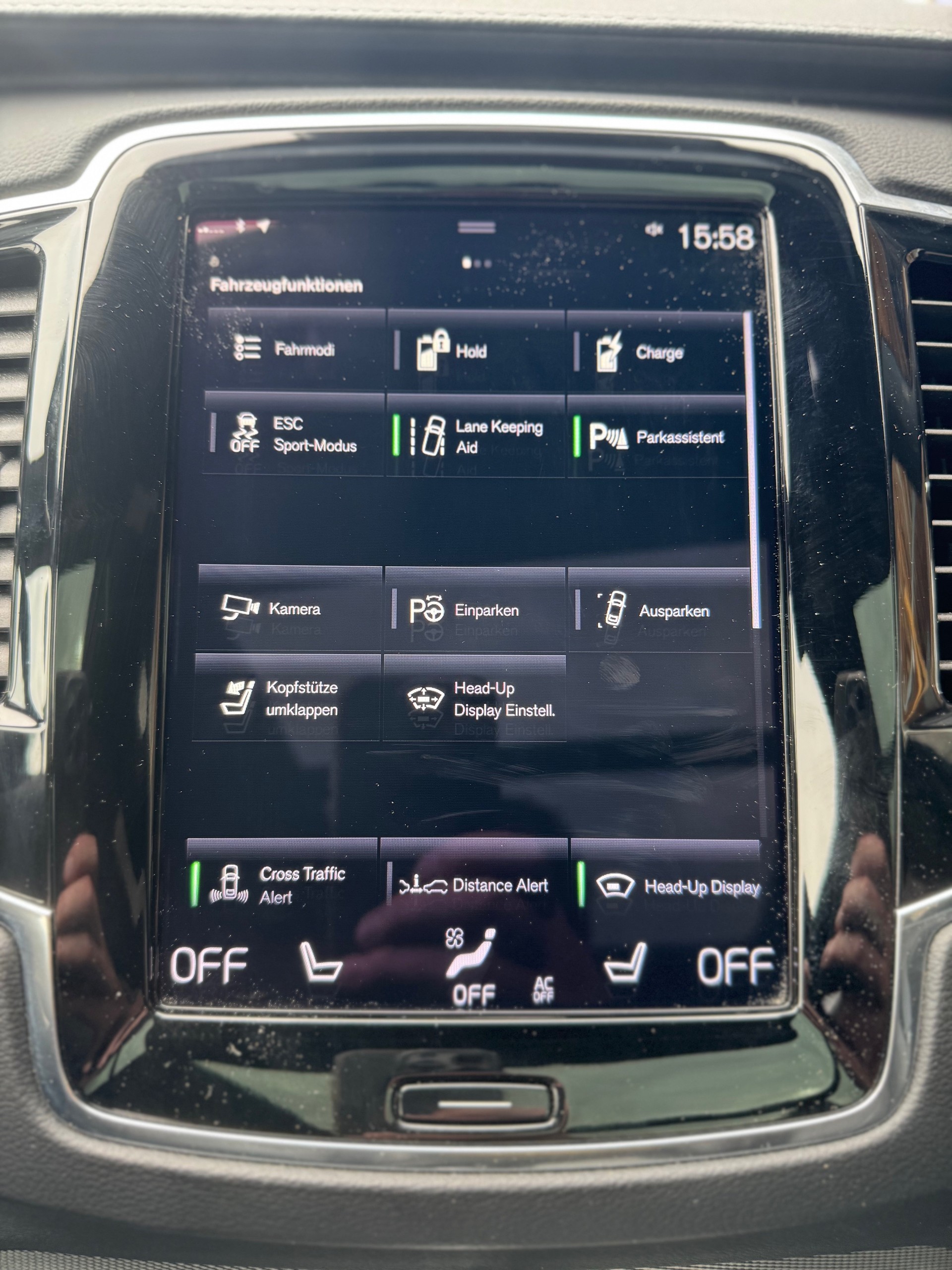 VOLVO XC90 T8 eAWD R-Design Geartronic-image-24