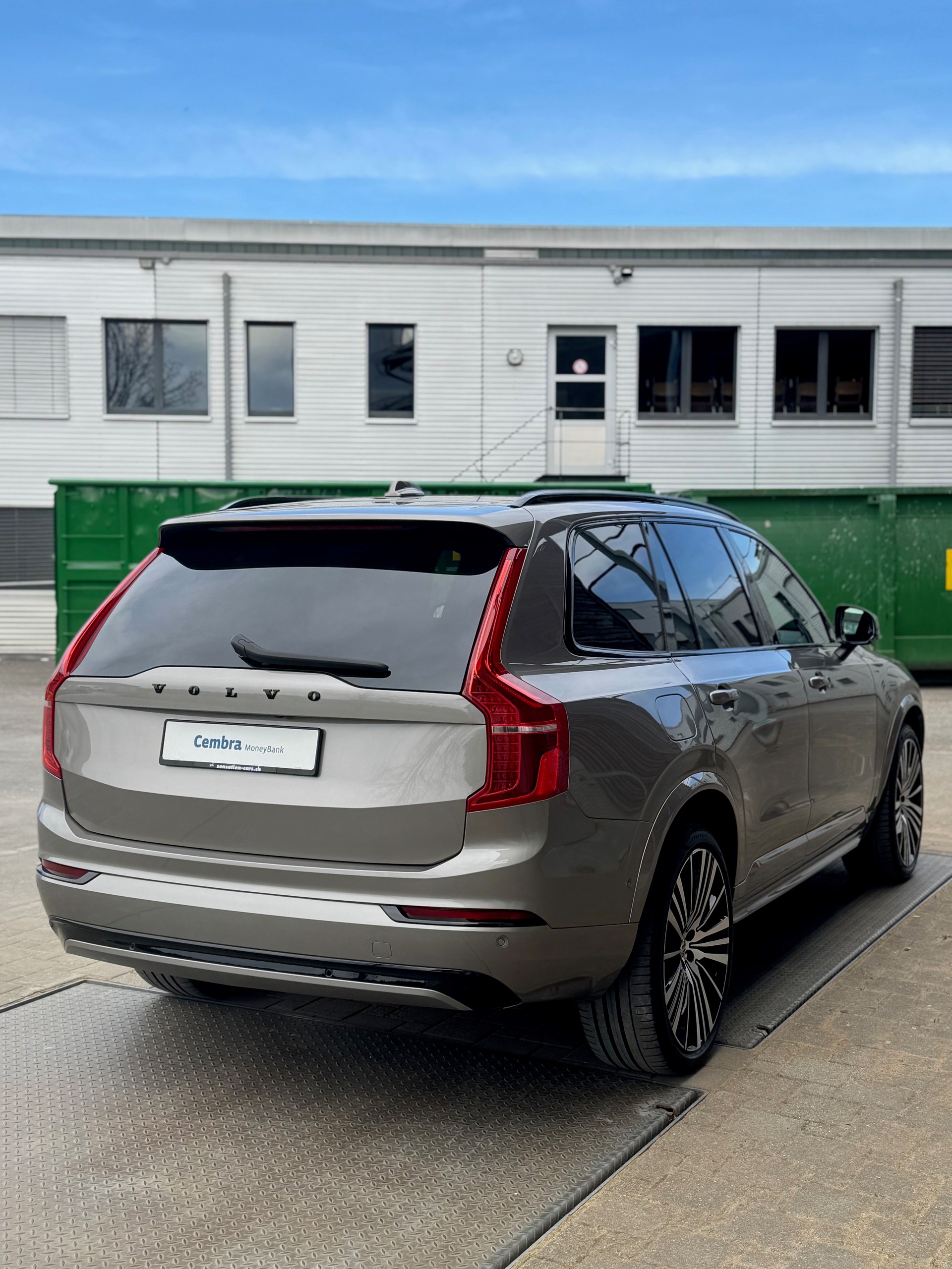 VOLVO XC90 T8 eAWD R-Design Geartronic-image-12